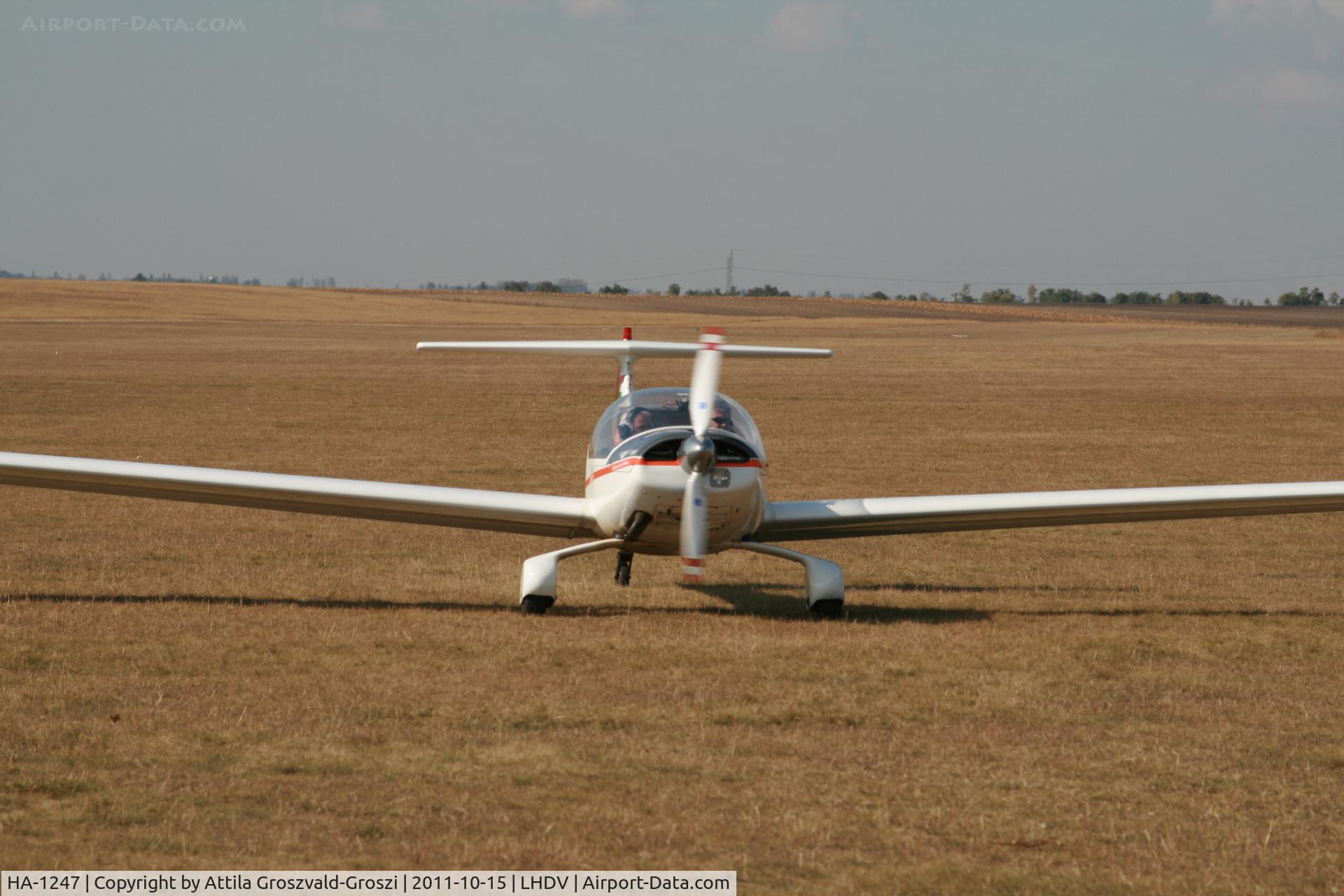 HA-1247, 1984 Hoffmann H-36 Dimona C/N 3631, LHDV Dunaújváros Airport, Hungary