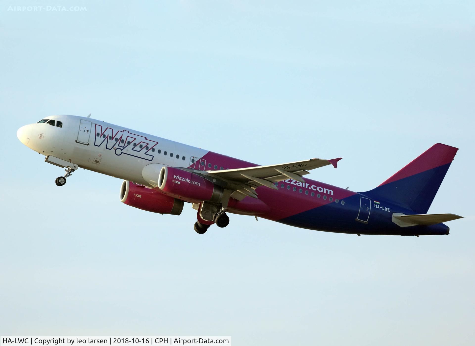 HA-LWC, 2010 Airbus A320-232 C/N 4323, Copenhagen 16.10.2018