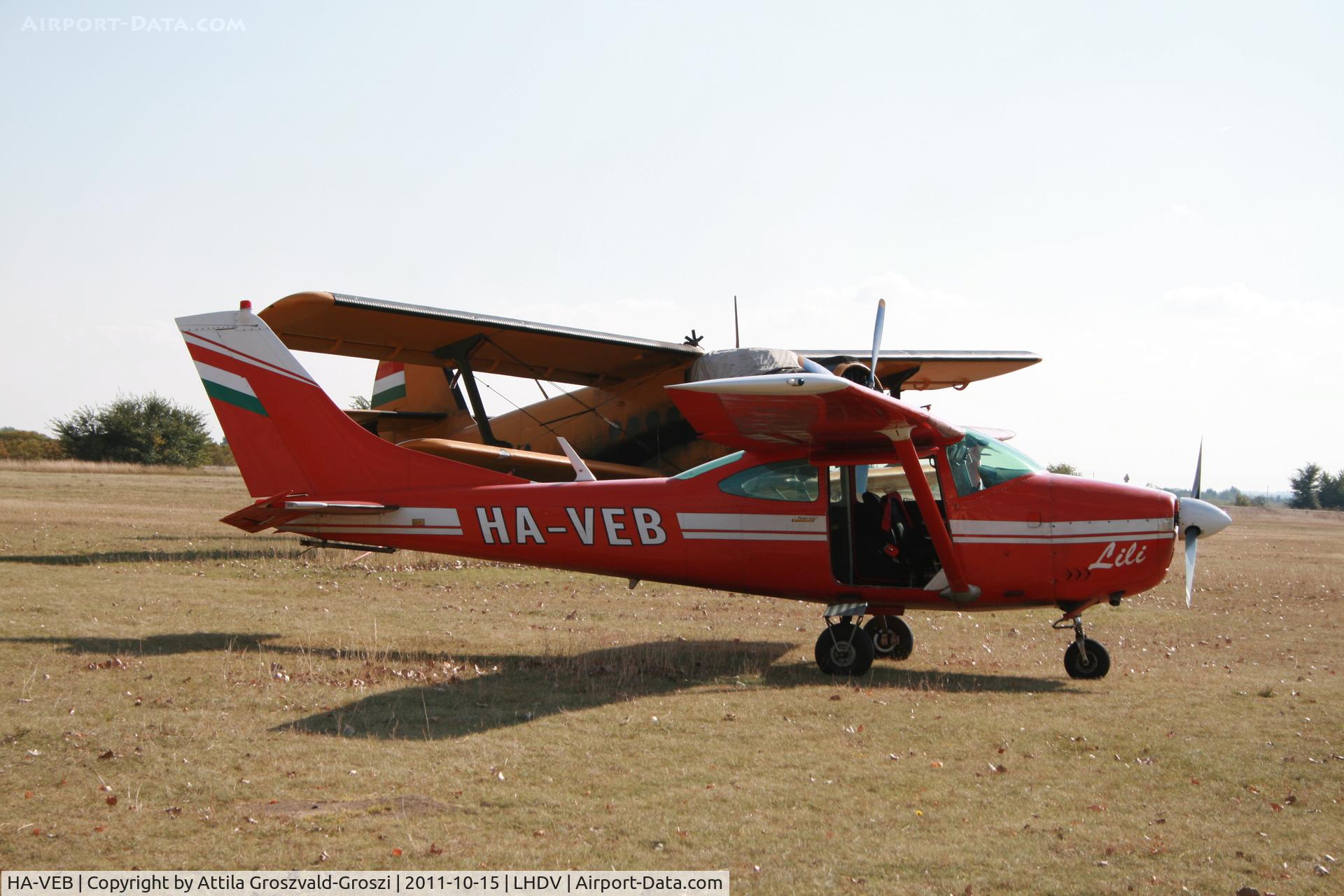 HA-VEB, Cessna 182G Skylane C/N 18255832, LHDV Dunaújváros Airport, Hungary