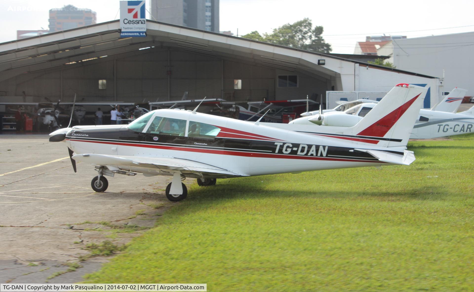 TG-DAN, 1961 Piper PA-24-250 Comanche C/N 24-2812, Piper PA-24-250