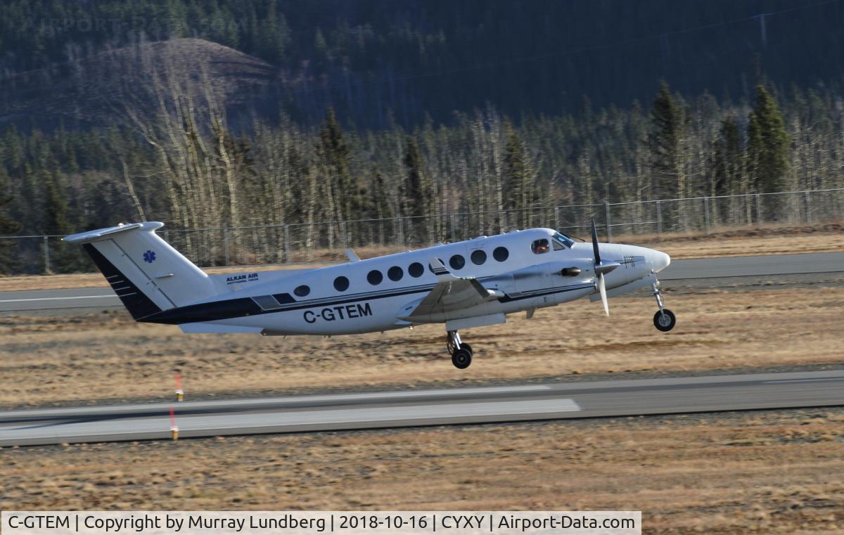 C-GTEM, 1999 Beech B300 King Air C/N FL-236, Taking off at Whitehorse, Yukon.