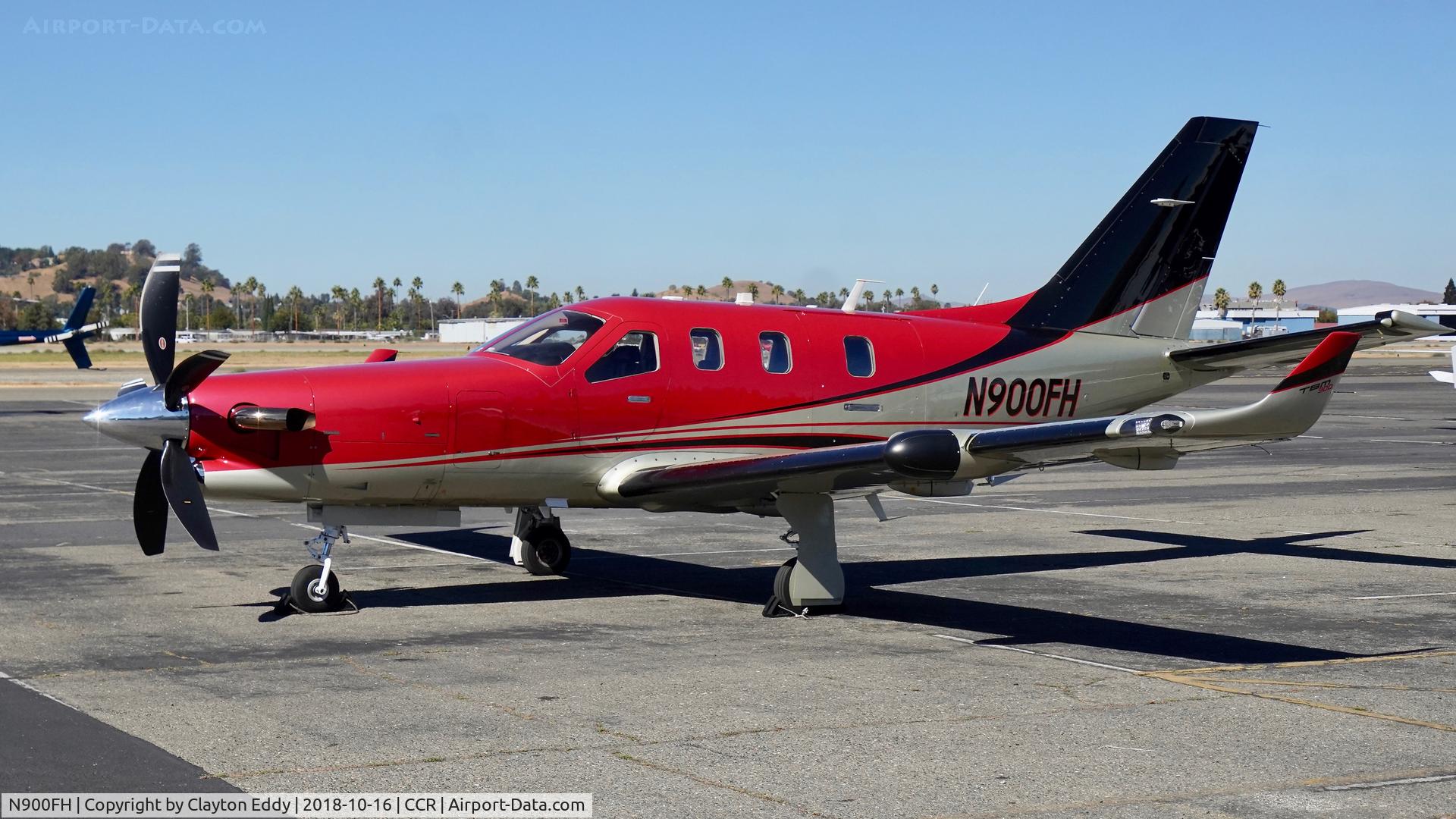 N900FH, 2016 Socata TBM-700 C/N 1106, Buchanan Field Concord California 2018.