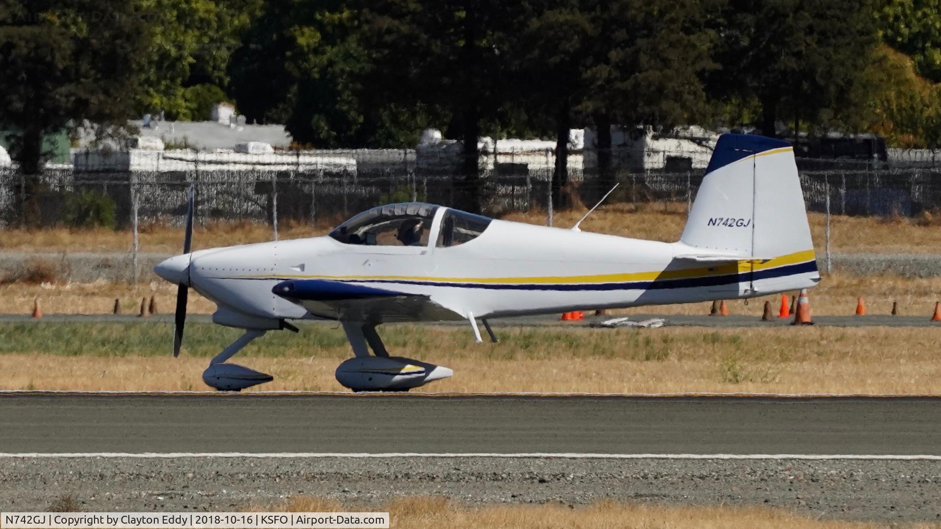 N742GJ, 2006 Vans RV-7A C/N 71380, Buchanan Field Concord California 2018.