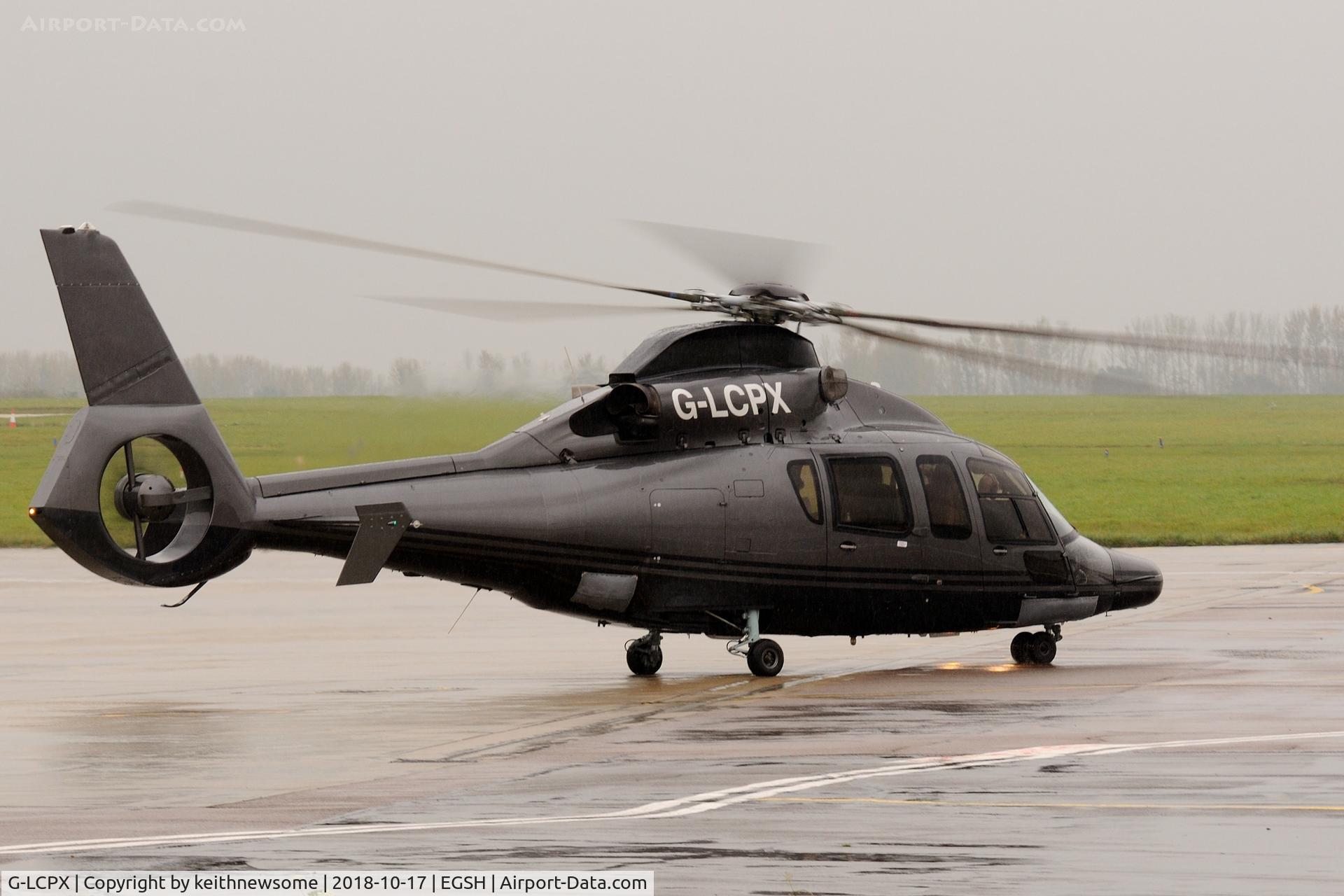 G-LCPX, 2006 Eurocopter EC-155B-1 C/N 6748, Wet visitor leaving.