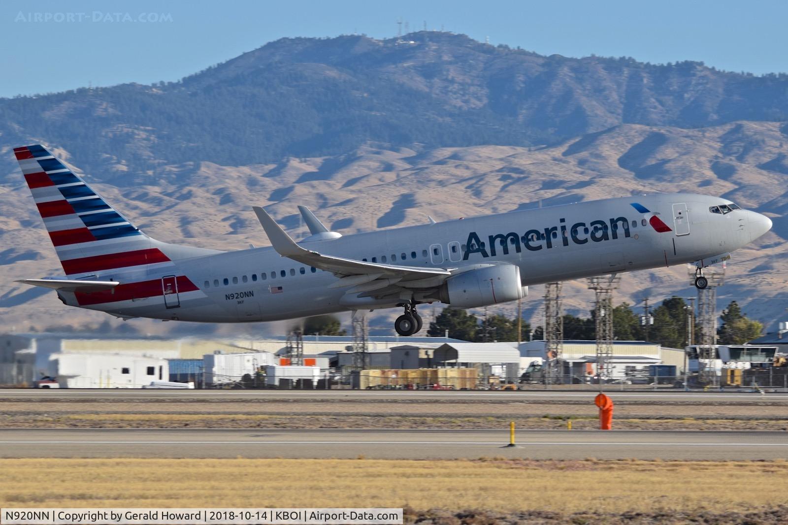 N920NN, 2013 Boeing 737-823 C/N 31165, Take off from RWY 10R.