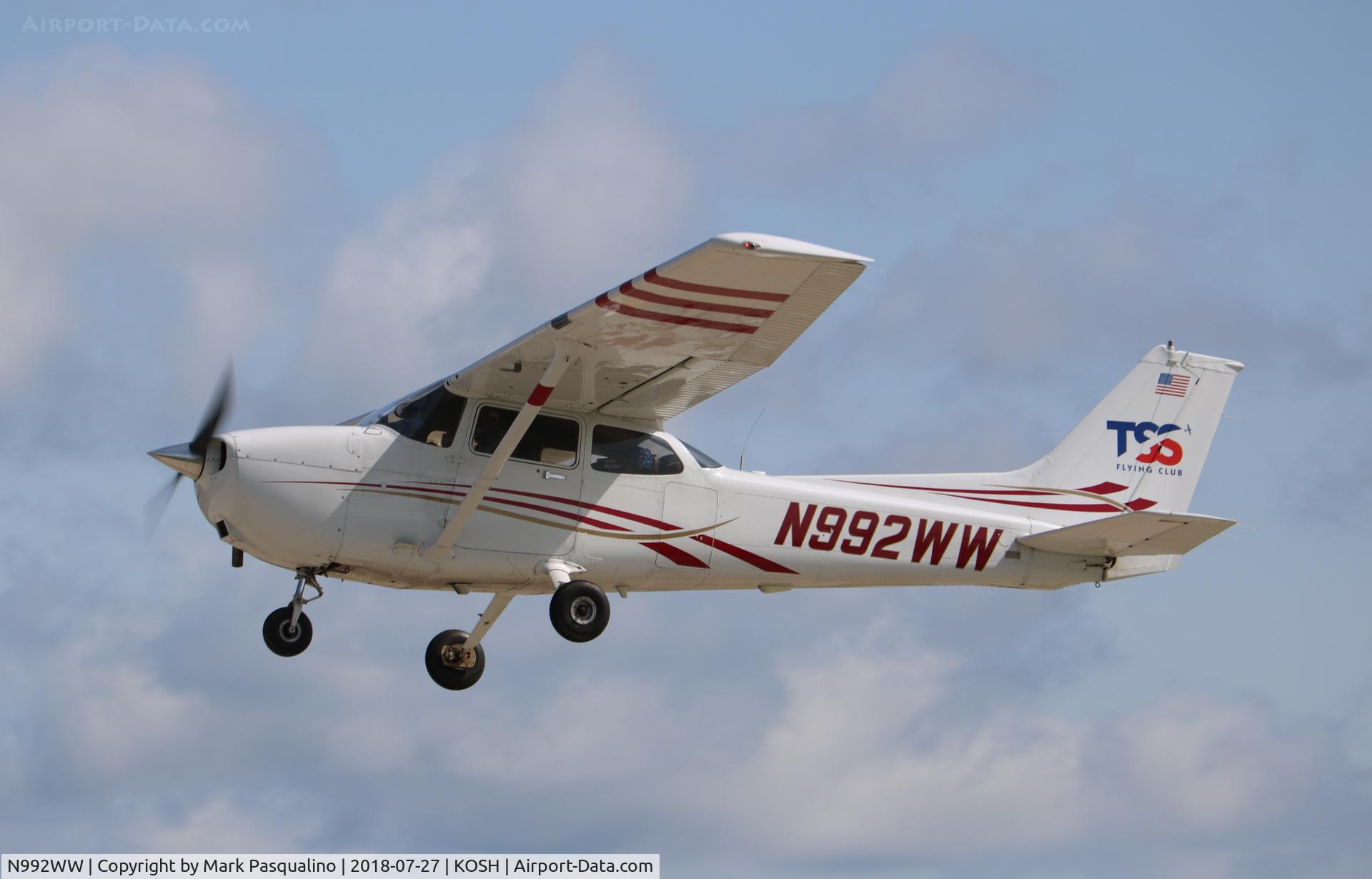 N992WW, 1999 Cessna 172R C/N 17280717, Cessna 172S