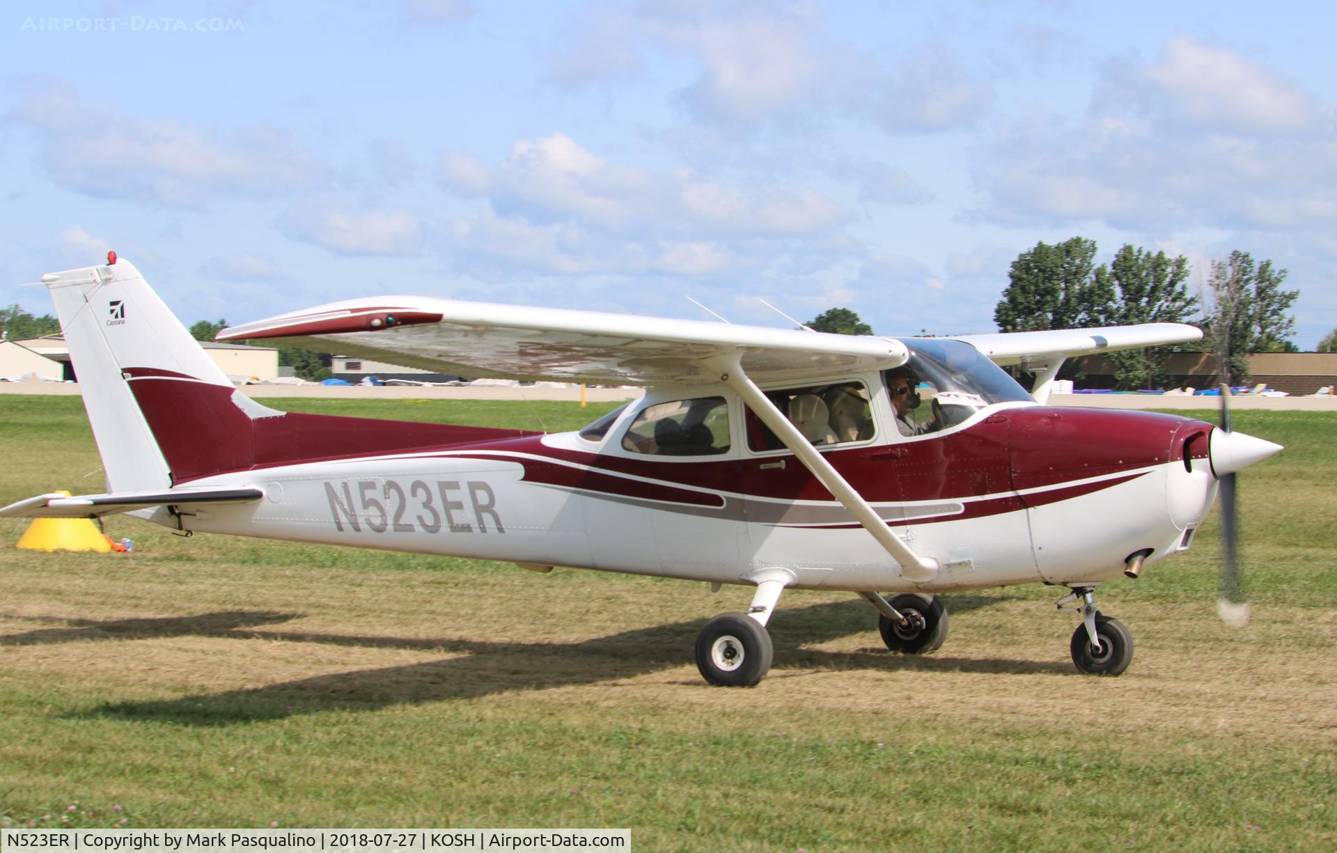 N523ER, 2001 Cessna 172S C/N 172S8925, Cessna 172S