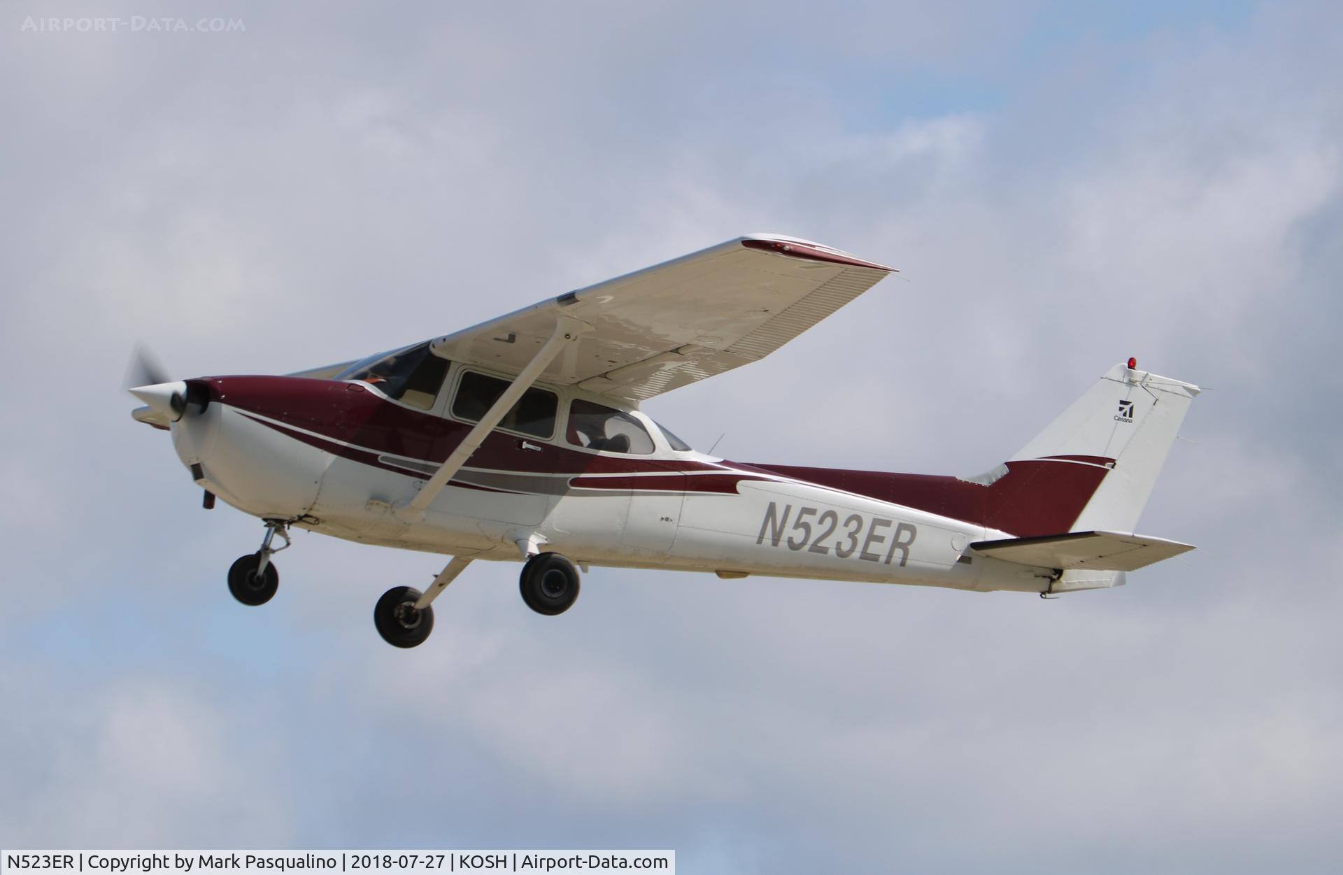 N523ER, 2001 Cessna 172S C/N 172S8925, Cessna 172S