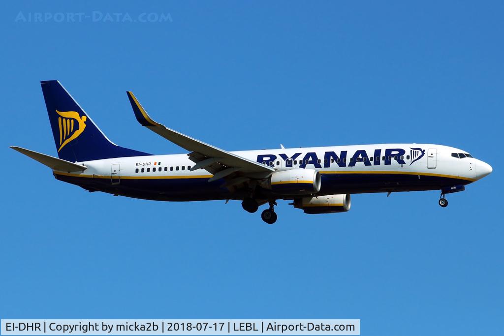 EI-DHR, 2005 Boeing 737-8AS C/N 33822, Landing