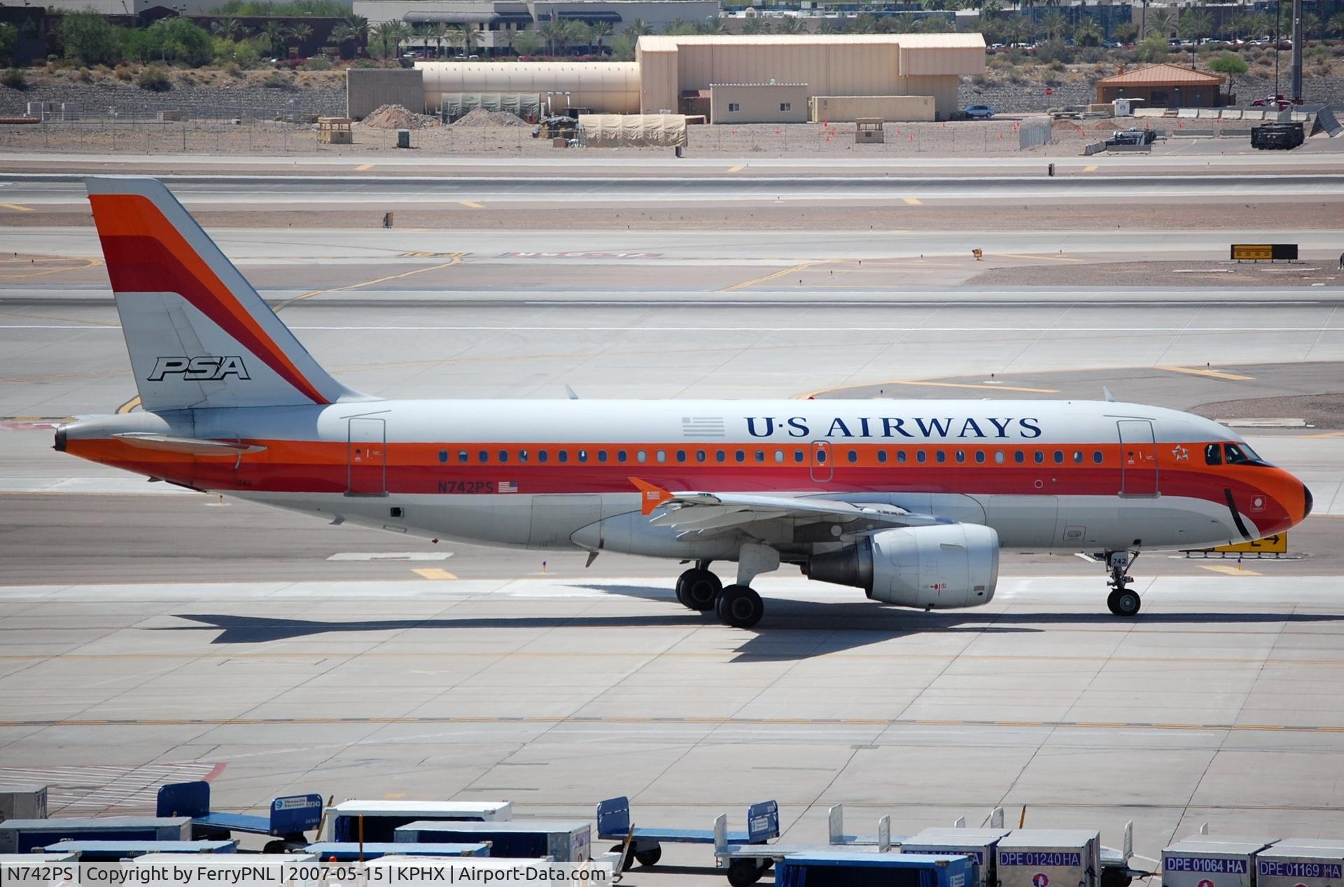 N742PS, 2000 Airbus A319-112 C/N 1275, US Air A319 in PSA livery.