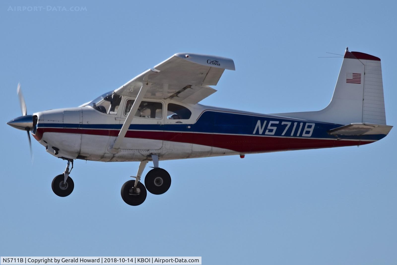 N5711B, 1956 Cessna 182 Skylane C/N 33711, Departing BOI.