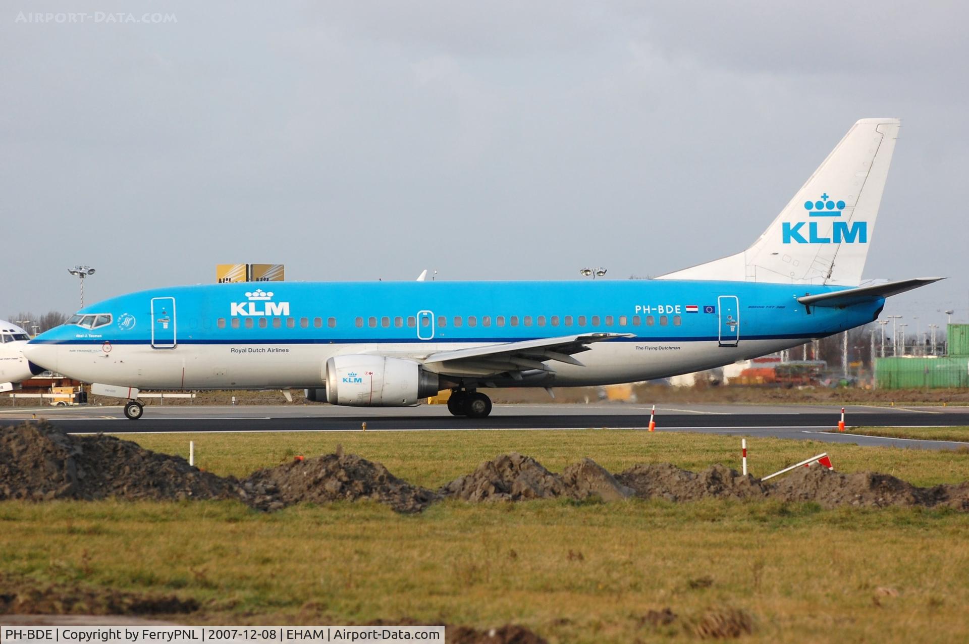 PH-BDE, 1986 Boeing 737-306 C/N 23541, KLM B733 lining up.