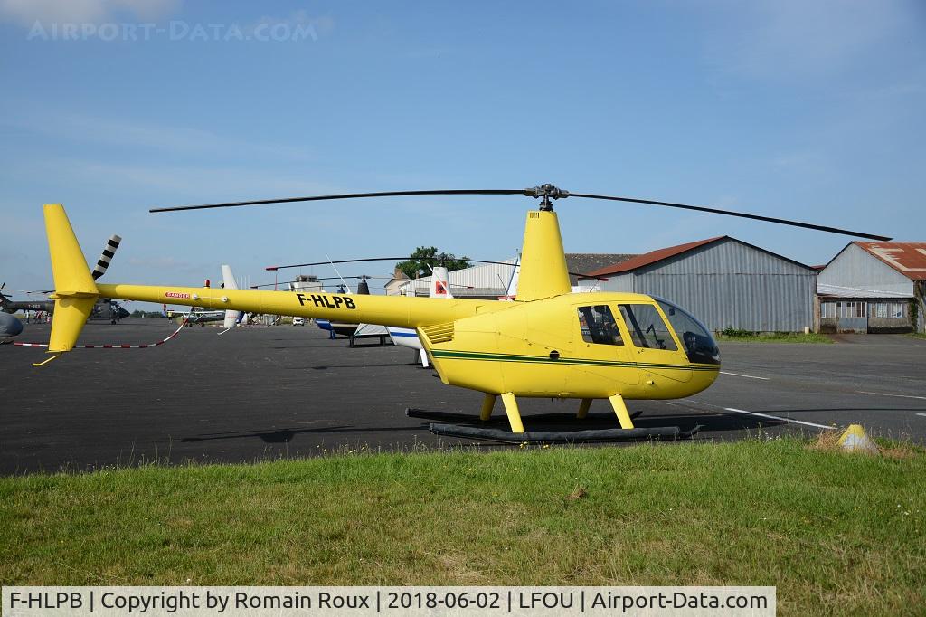 F-HLPB, Robinson R44 II C/N 12701, Parked