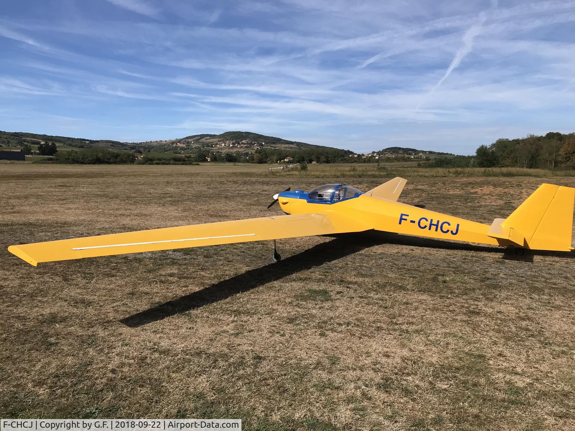 F-CHCJ, Scheibe SF-25E Super Falke C/N 4361, photo 23/09/2018
terrain de Villefranche-Tarare (France)
club CVVB
