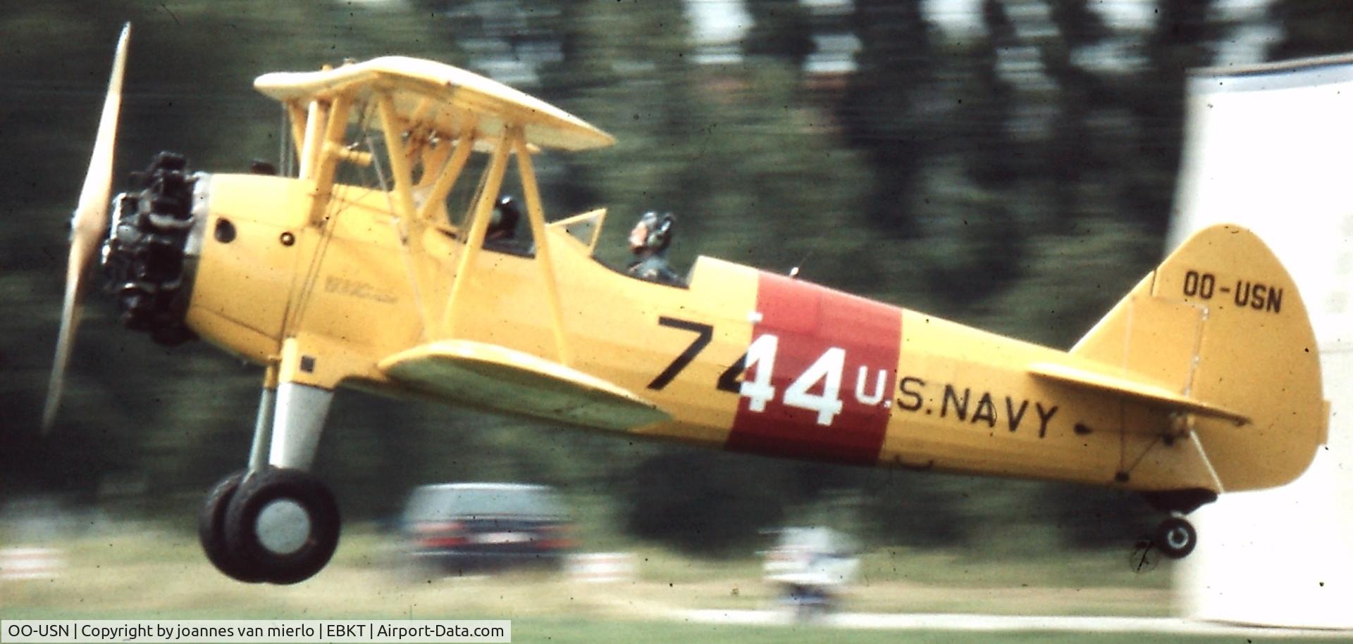 OO-USN, 1942 Boeing PT-17 Kaydet (A75N1) C/N 75-4695, Taking of from Kortrijk, Belgium