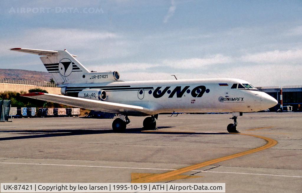 UK-87421, 1974 Yakovlev Yak-40 C/N 9421734, Athens 19.10.1995