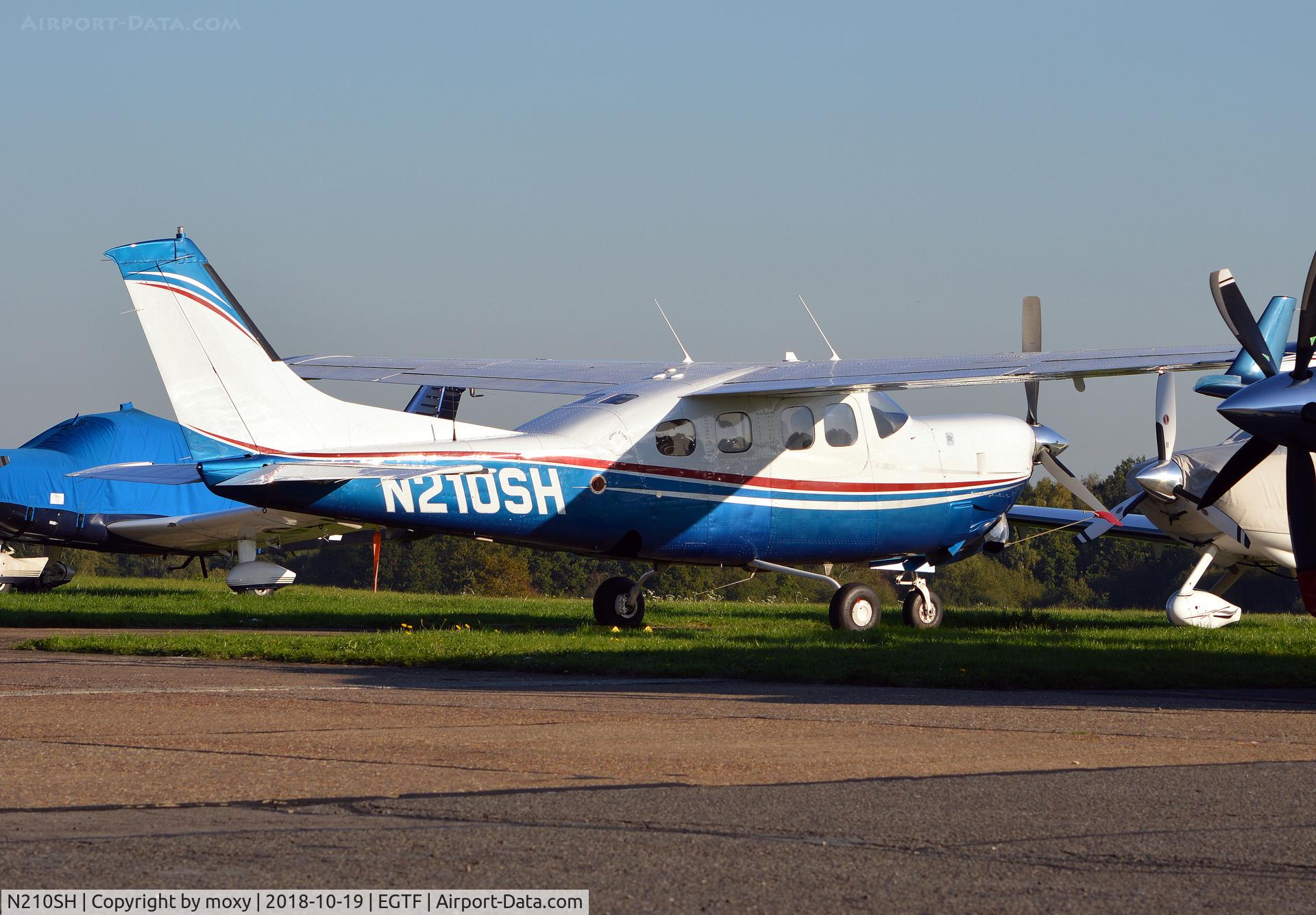 N210SH, 1981 Cessna P210N Pressurised Centurion C/N P21000739, Cessna P210N Centurion at Fairoaks.