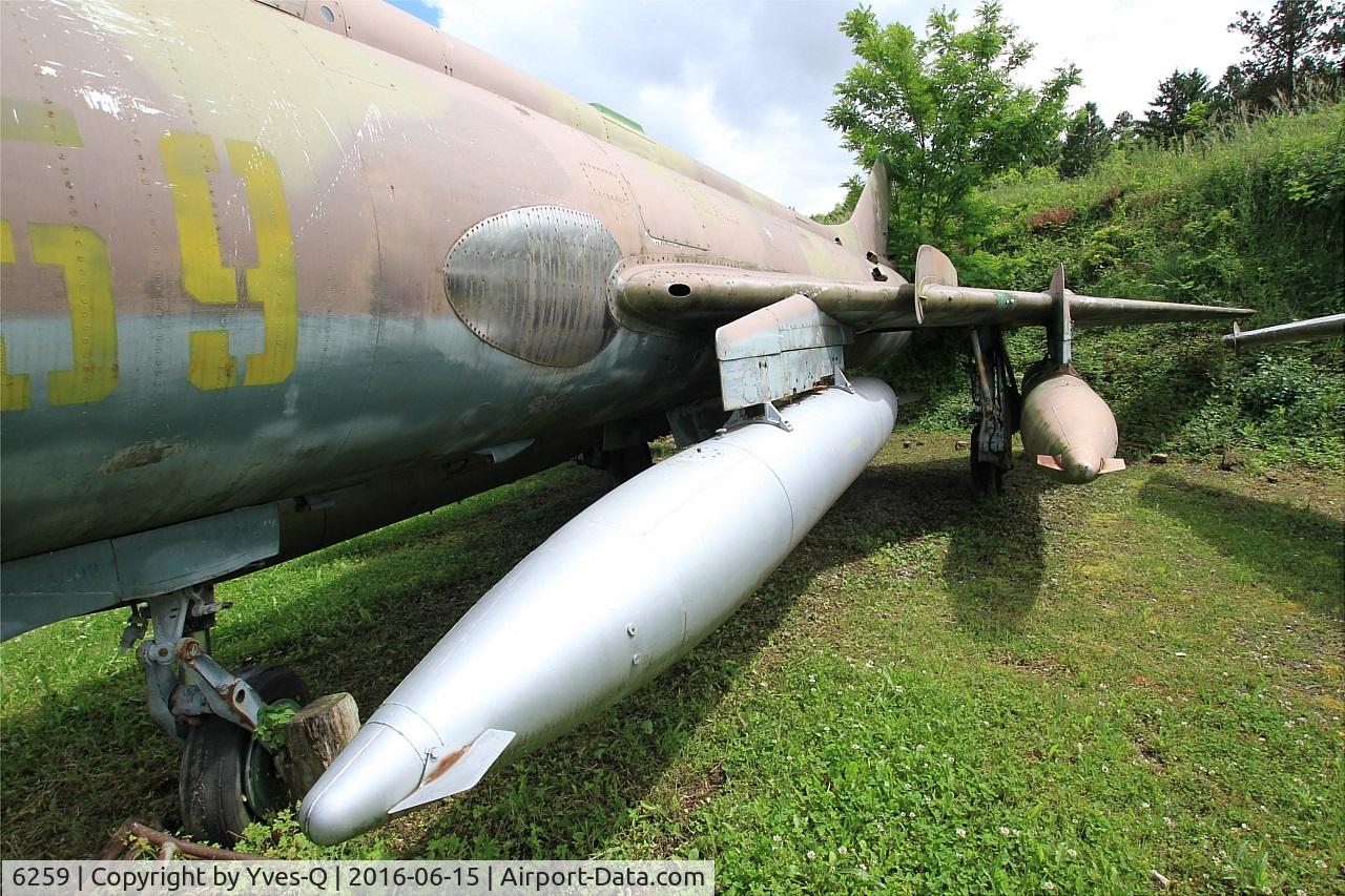 6259, Sukhoi Su-20 C/N 74209, Sukhoi Su-20, Savigny-Les Beaune Museum