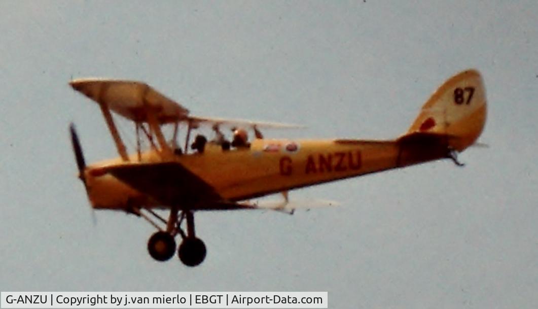 G-ANZU, 1937 De Havilland DH-82A Tiger Moth II C/N 3583, Landing Ghent, Belgium during the STELLA AIR RACE end '70s