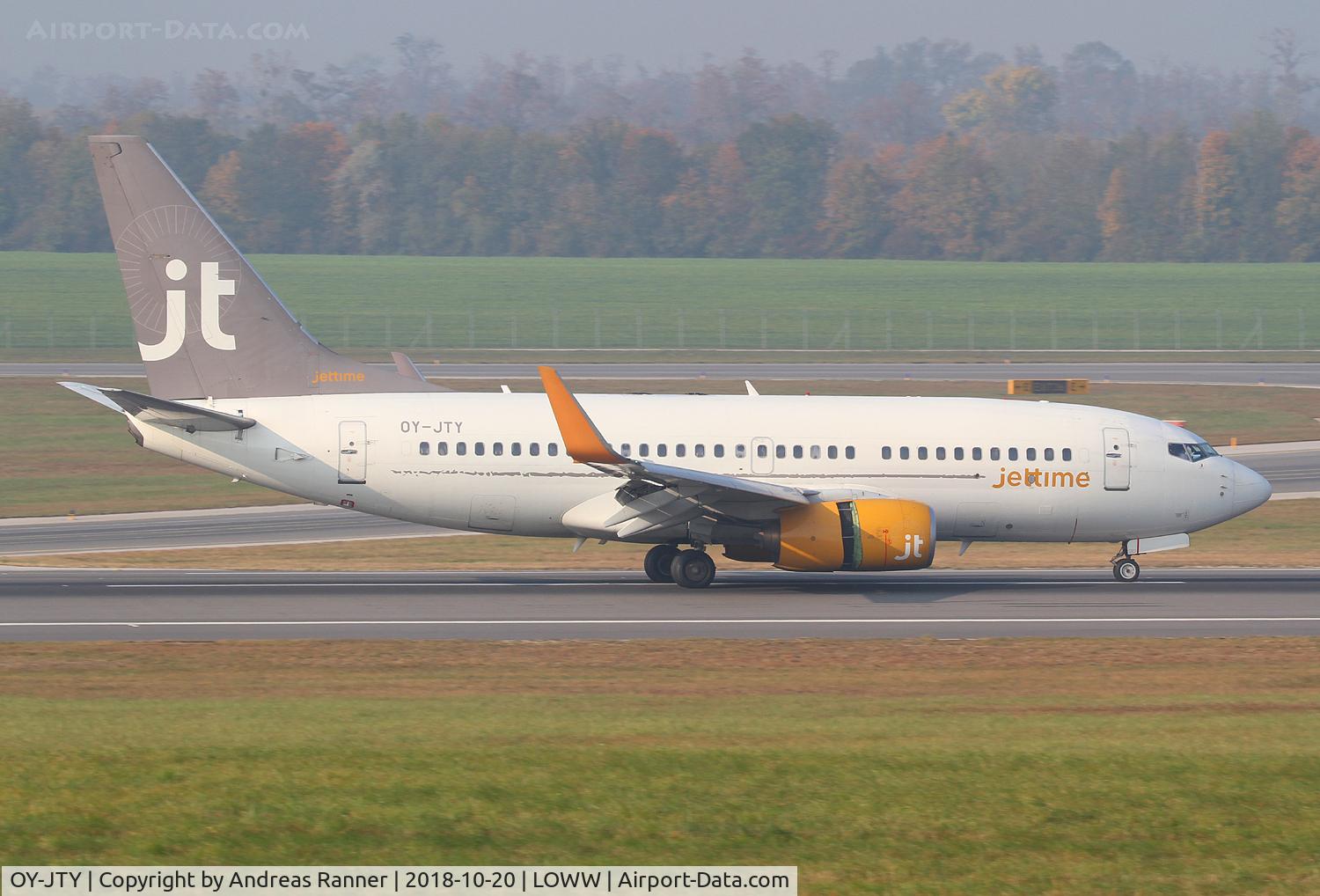 OY-JTY, 2001 Boeing 737-7Q8 C/N 30727, Jettime Boeing 737