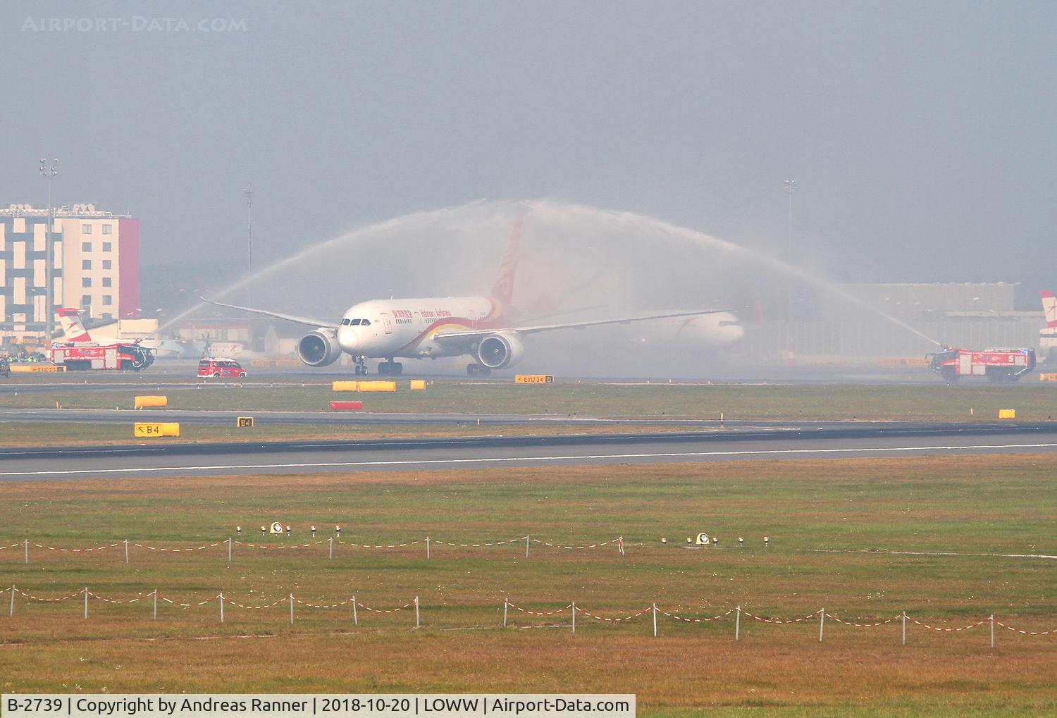 B-2739, 2014 Boeing 787-8 Dreamliner C/N 38055, Hainan Airlines Boeing 787, water salute at VIE