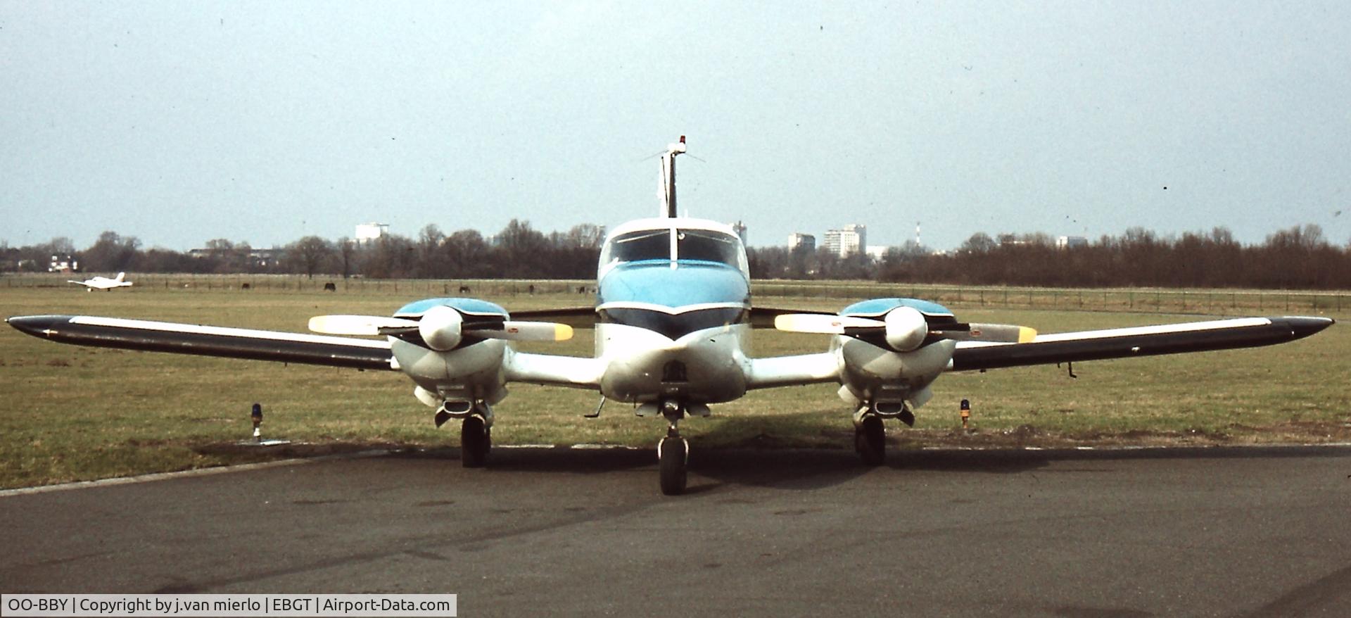 OO-BBY, 1973 Piper PA-E23-250 Aztec C/N 27-7305049, Ghent, Belgium end'70s