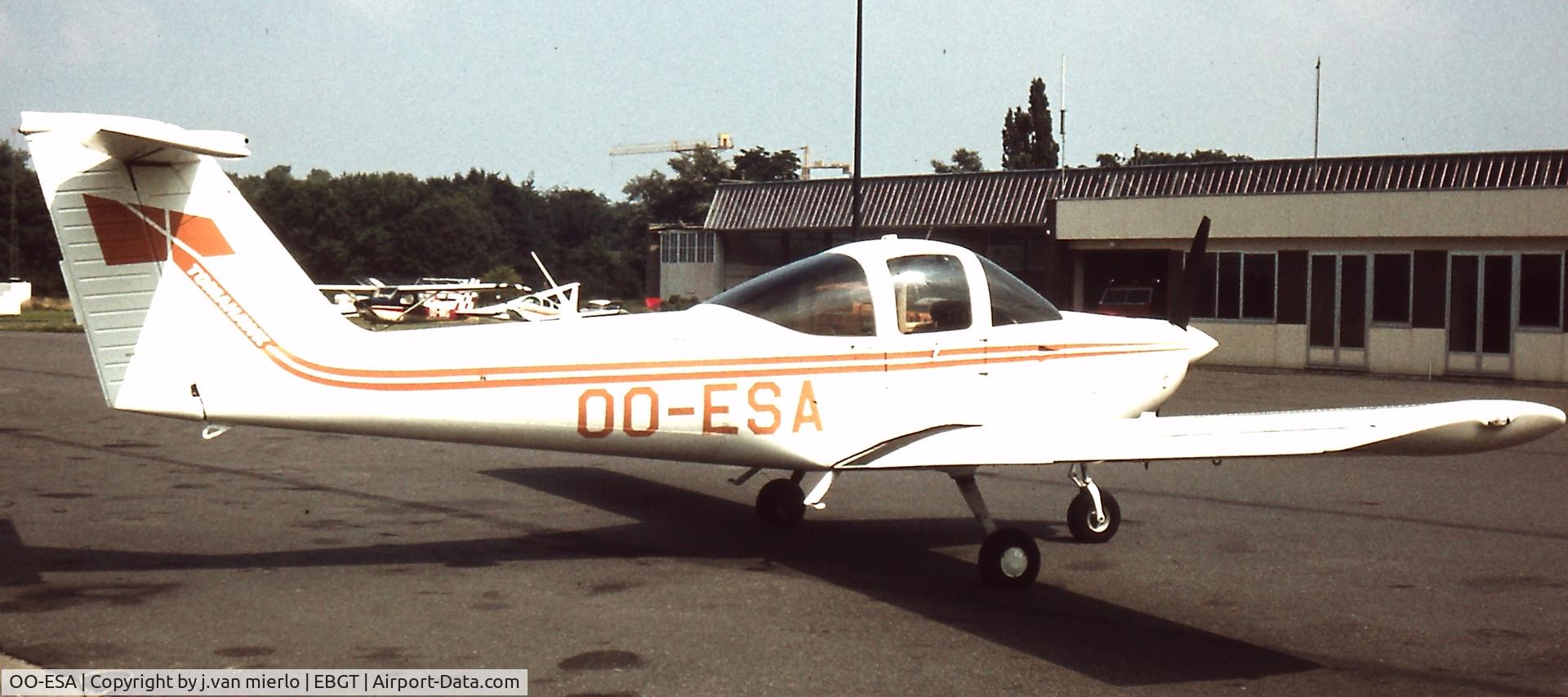 OO-ESA, 1978 Piper PA-38-112 Tomahawk Tomahawk C/N 38-78A0733, Ghent, Belgium end'70s