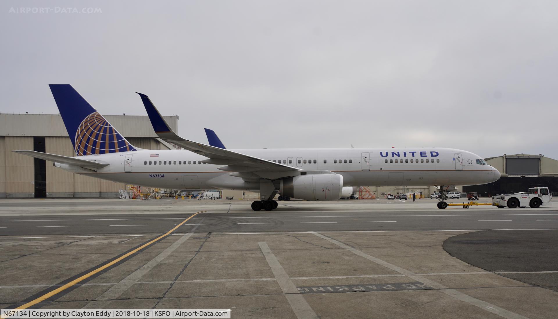 N67134, 1999 Boeing 757-224 C/N 29283, SFO 2018.