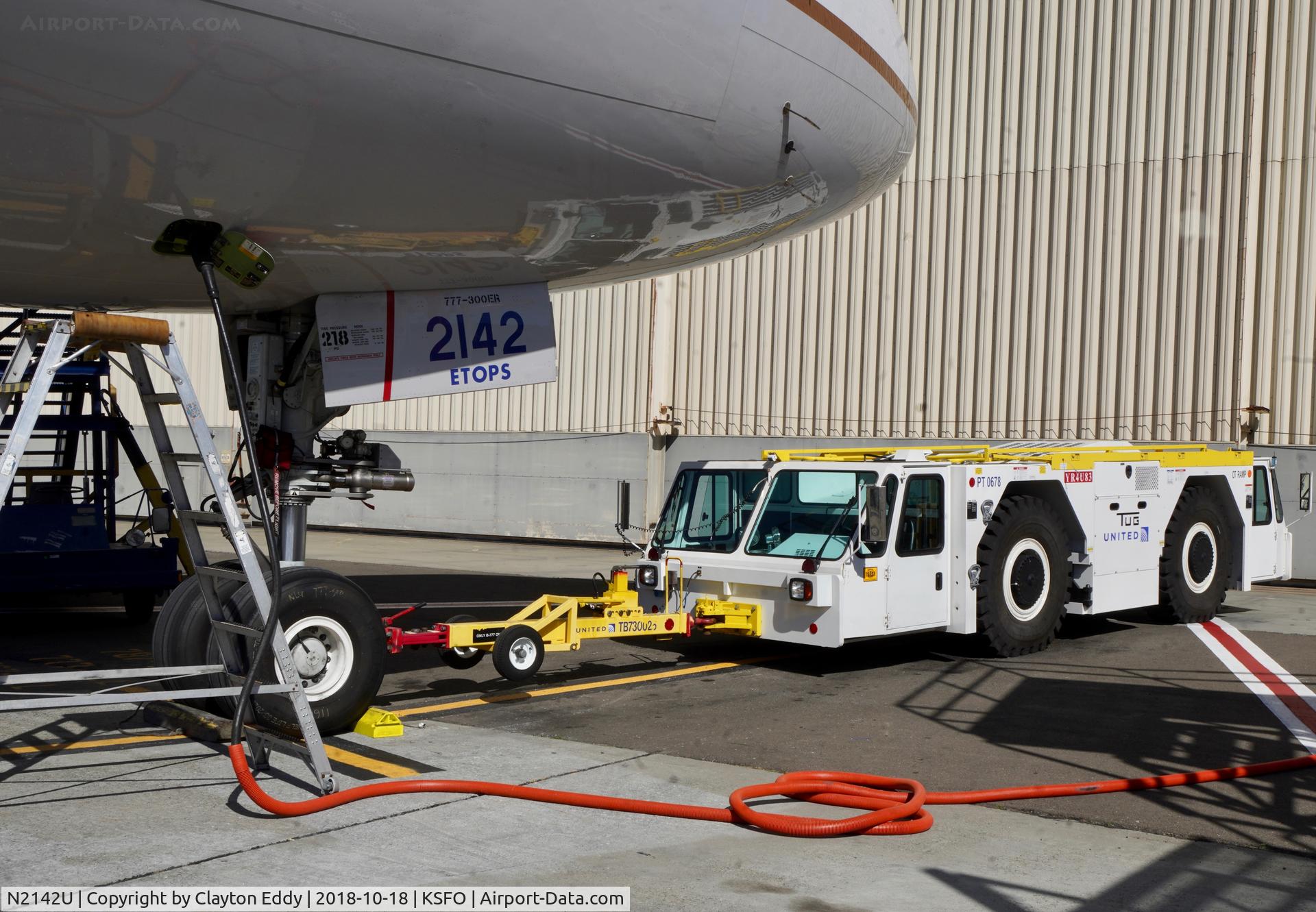 N2142U, 2017 Boeing 777-300/ER C/N 63722, SFO 2018.