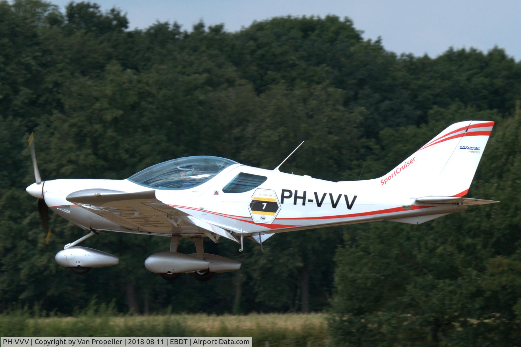 PH-VVV, 2008 CZAW SportCruiser C/N 08SC179, SportCruiser landing at Schaffen-Diest, old-timer fly-in 2018