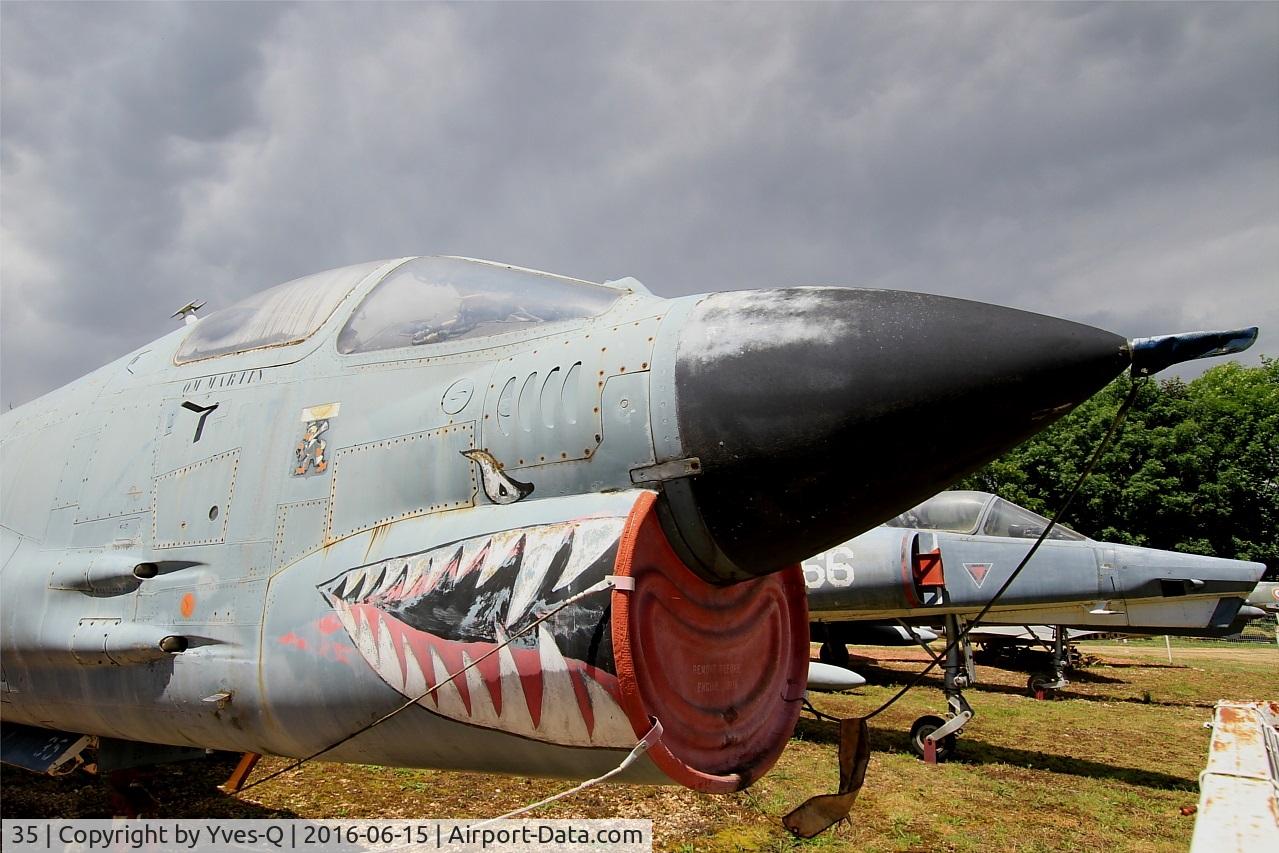 35, Vought F-8E(FN) Crusader C/N 1252, Vought F-8E(FN) Crusader, Savigny-Les Beaune Museum