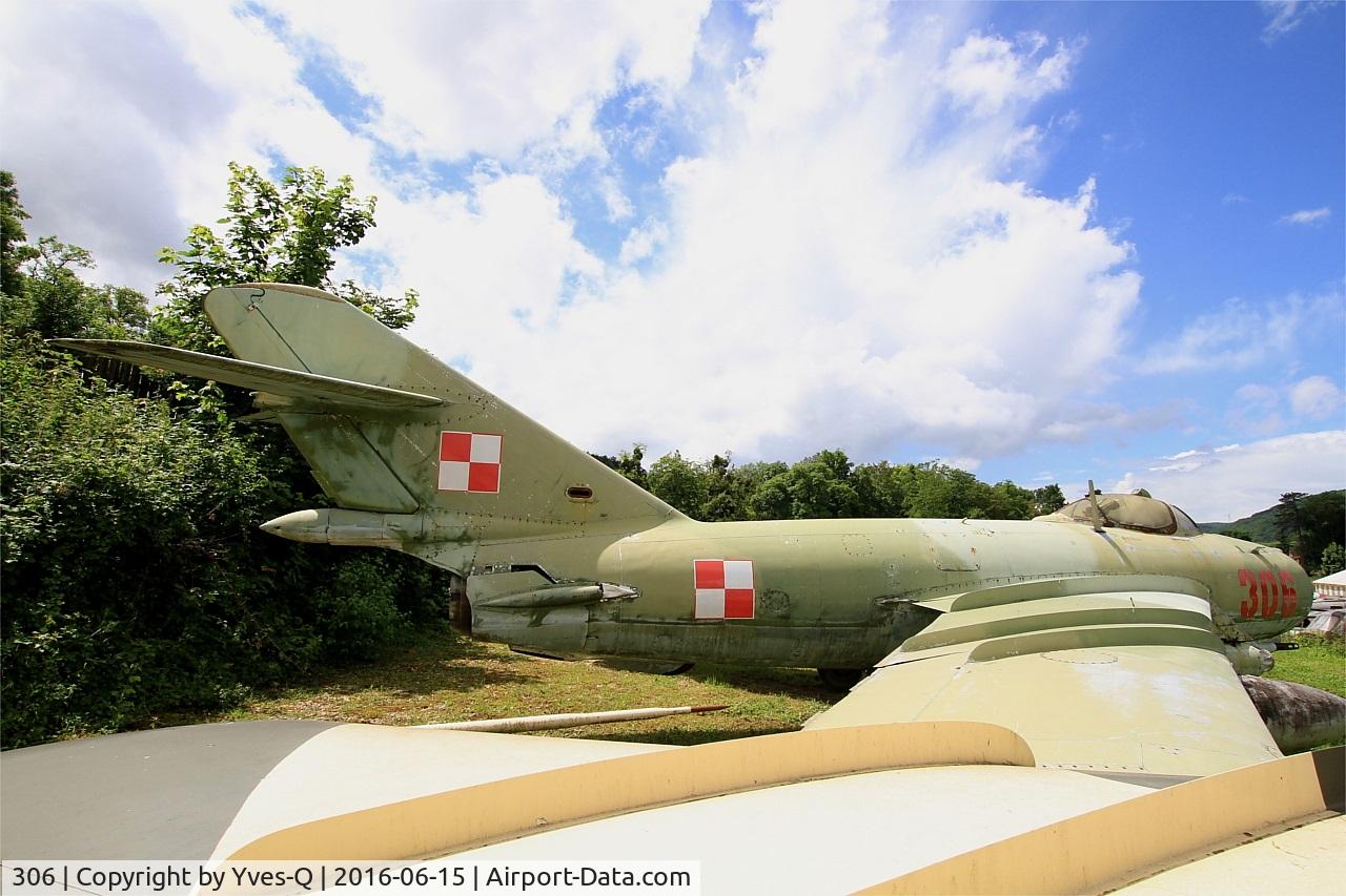 306, PZL-Mielec Lim-6bis C/N 1F-0306, PZL-Mielec Lim-6bis, Savigny-Les Beaune Museum