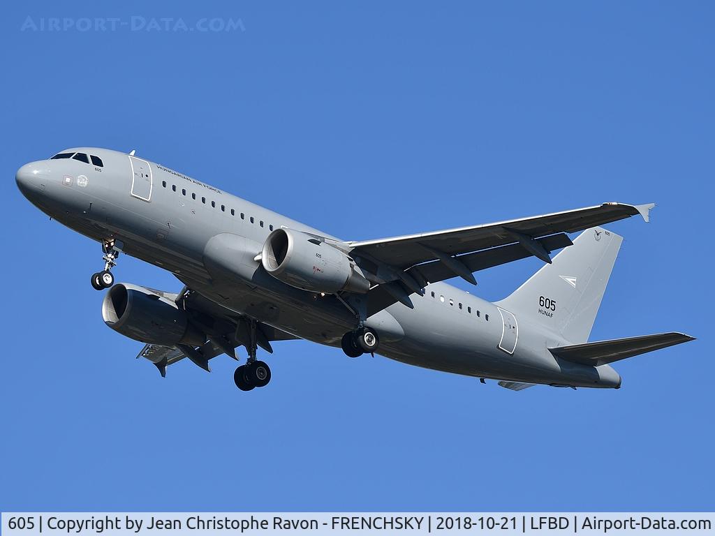 605, 2009 Airbus A319-112 C/N 3865, Hungary Air Force 621 landing runway 23