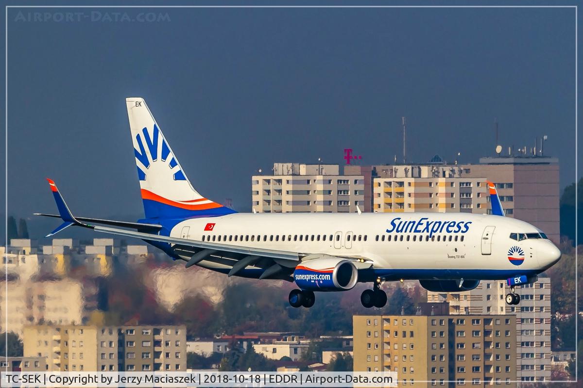 TC-SEK, 2015 Boeing 737-8HC C/N 61172, Boeing 737-8HC