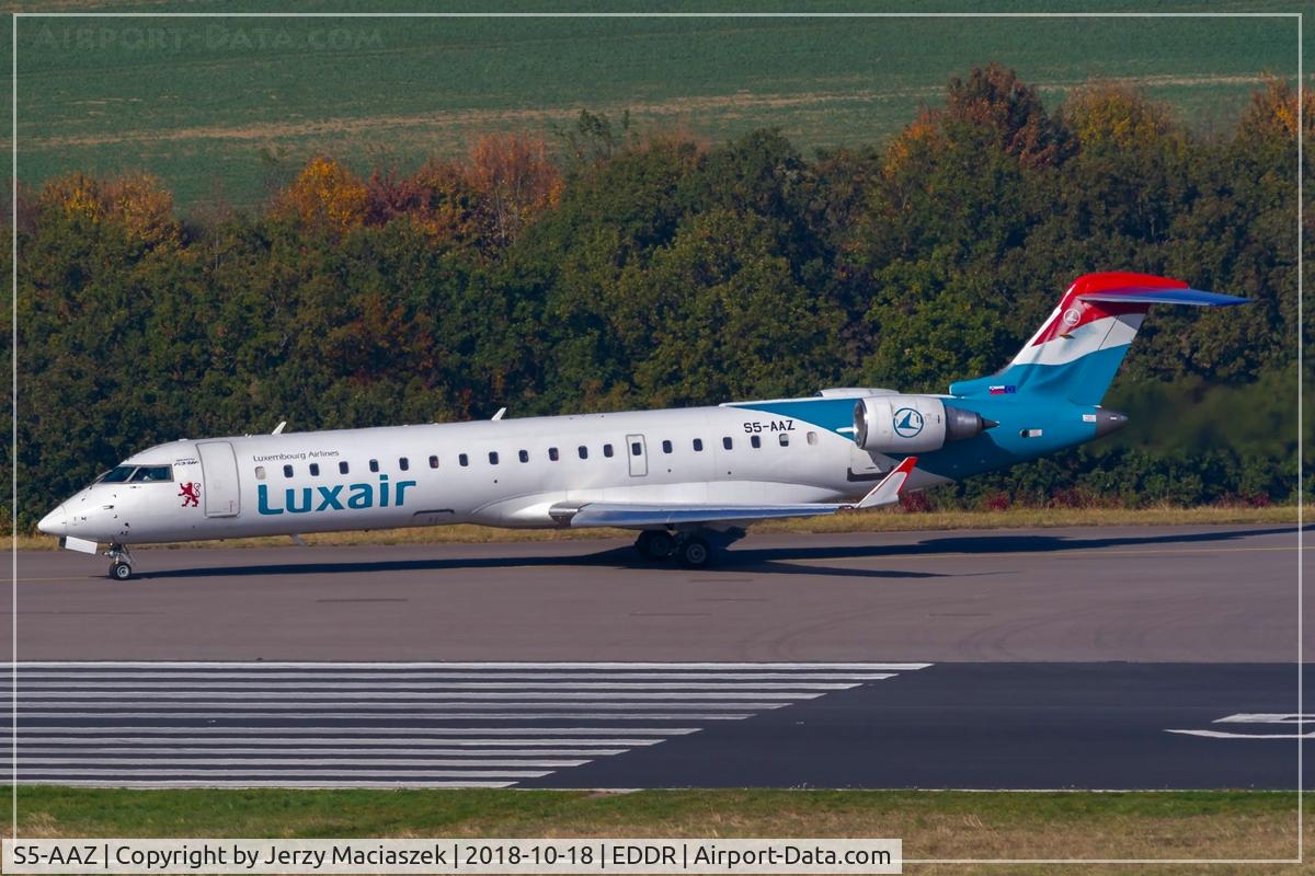 S5-AAZ, 2001 Canadair CRJ-700 (CL-600-2C10) Regional Jet C/N 10014, Canadair CRJ-700 (CL-600-2C10