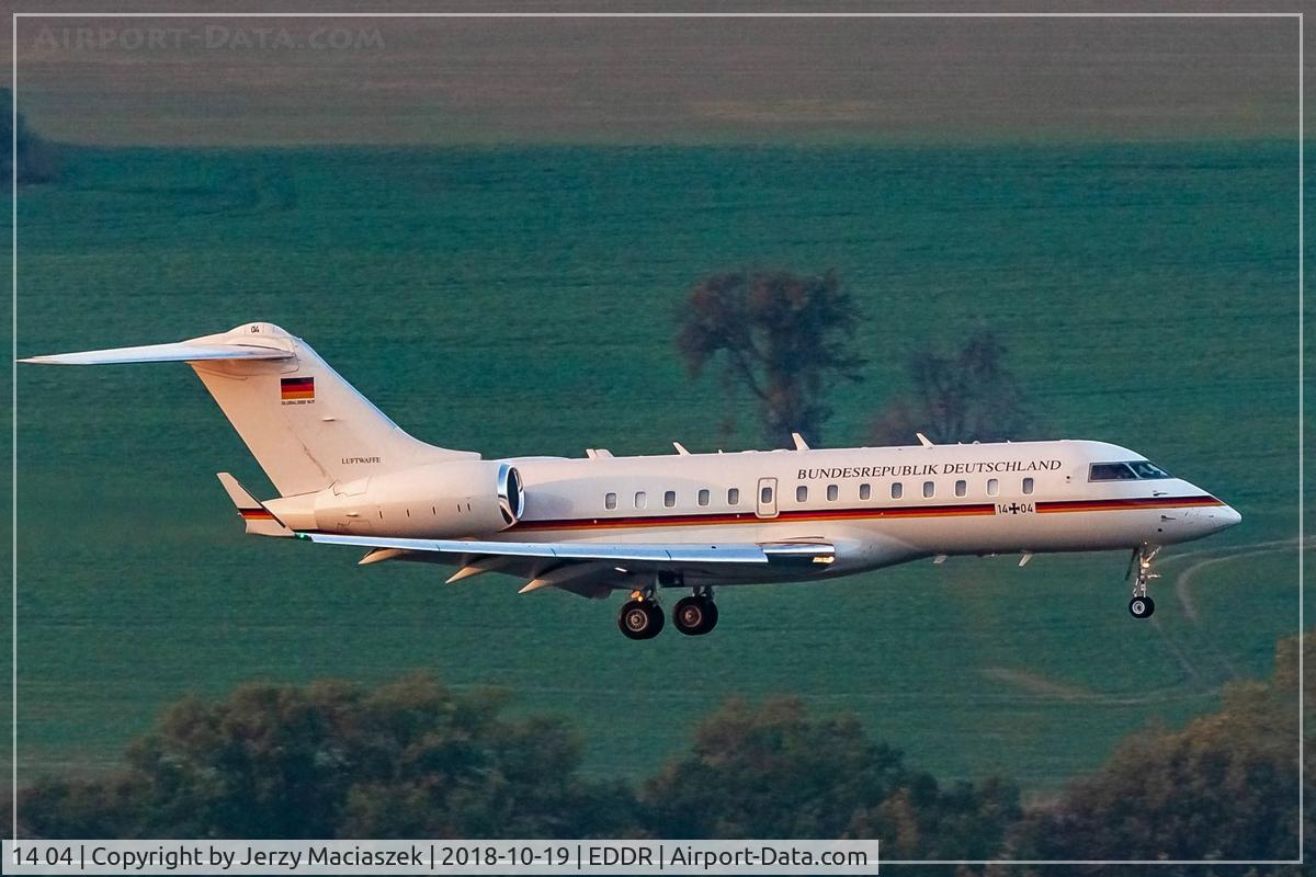 14 04, 2011 Bombardier BD-700-1A11 Global 5000 C/N 9417, Bombardier BD-700-1A11 Global Express