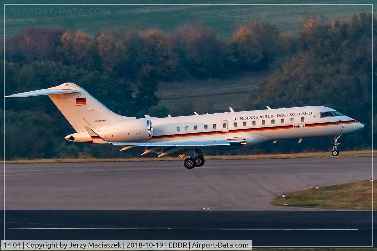 14 04, 2011 Bombardier BD-700-1A11 Global 5000 C/N 9417, Bombardier BD-700-1A11 Global Express