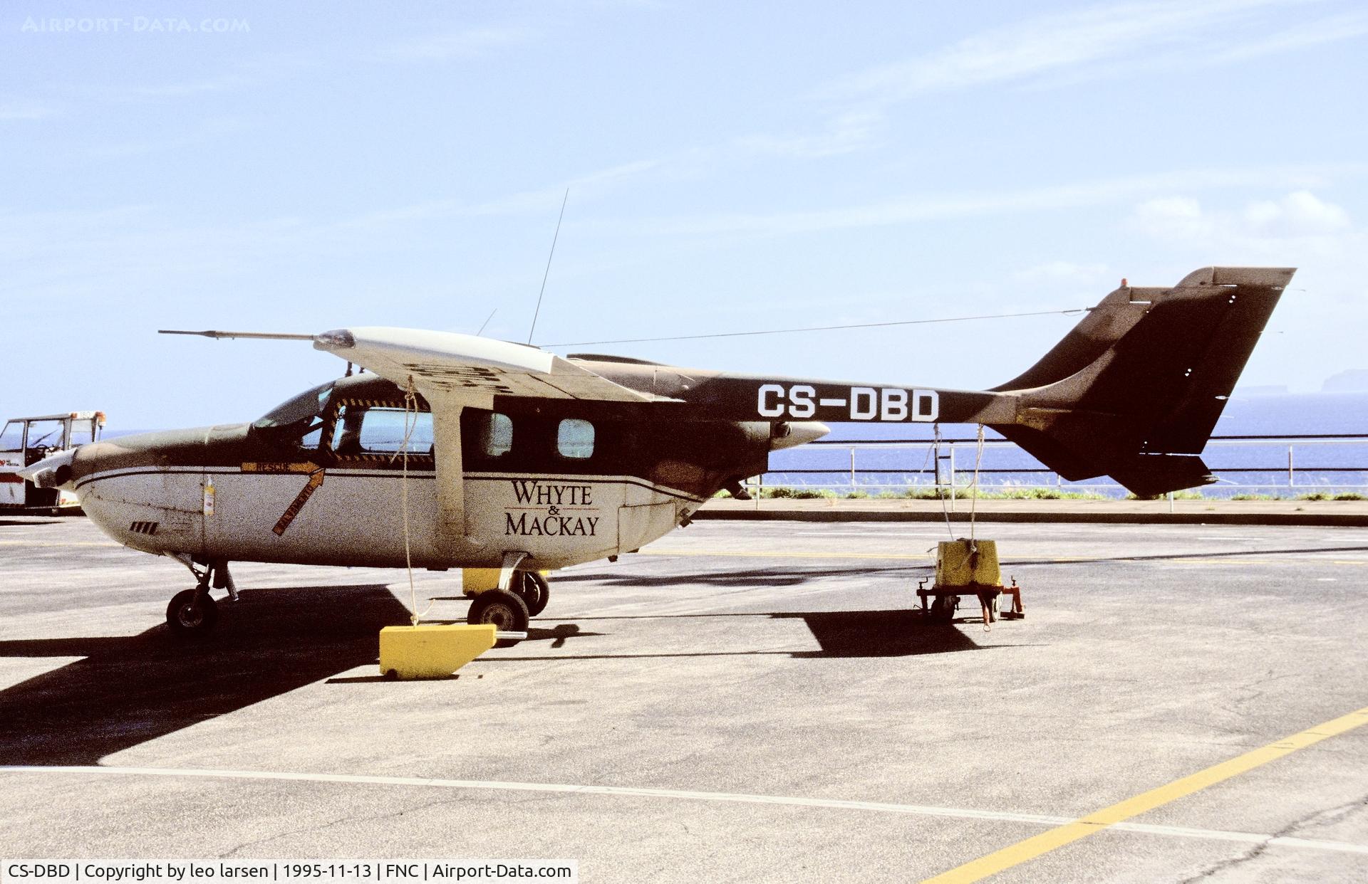 CS-DBD, 1975 Reims F337G Super Skymaster C/N F3370032, Funchal 13.11.1995