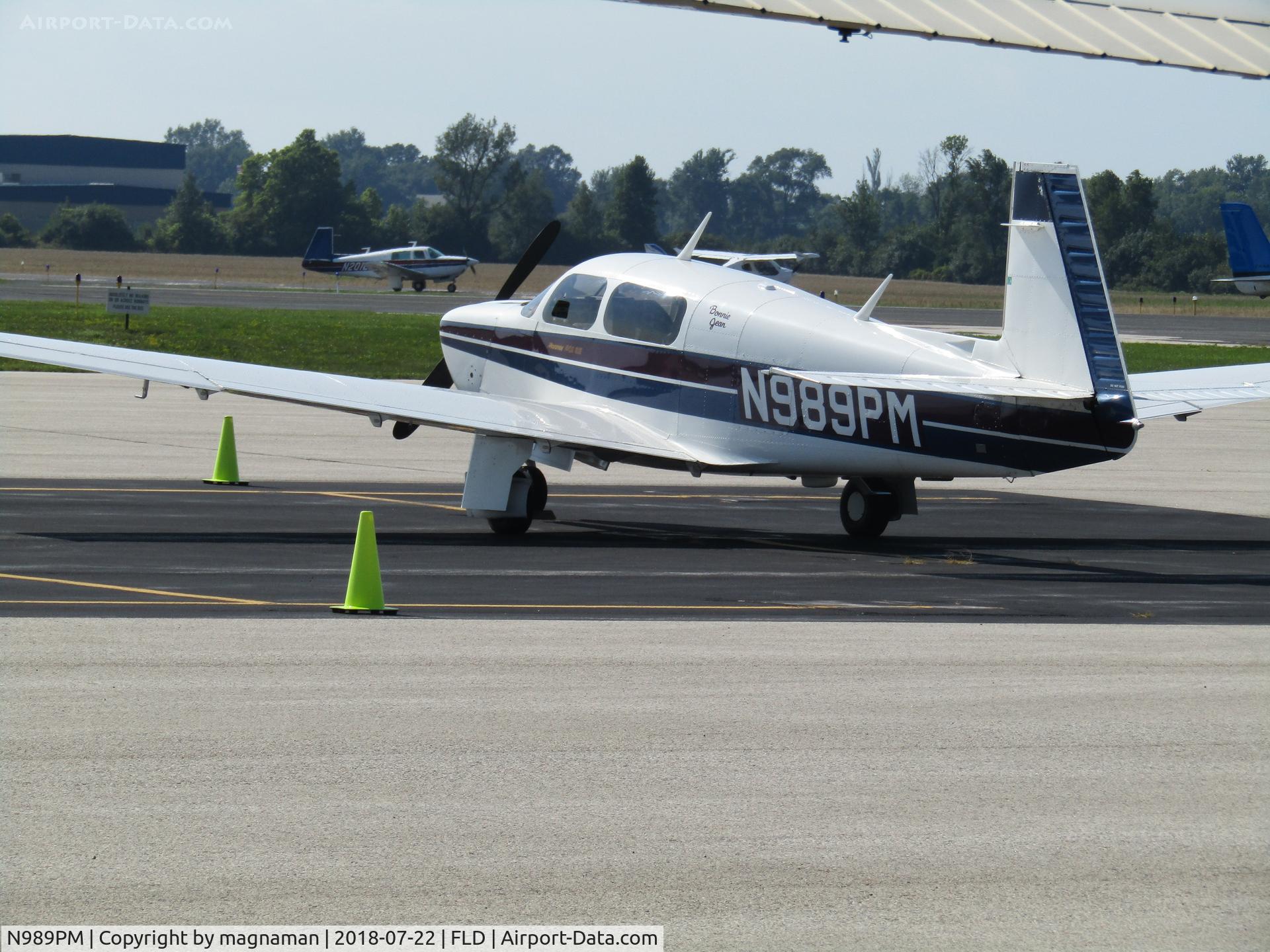N989PM, Mooney M20J 201 C/N 24-3113, on apron at FLD