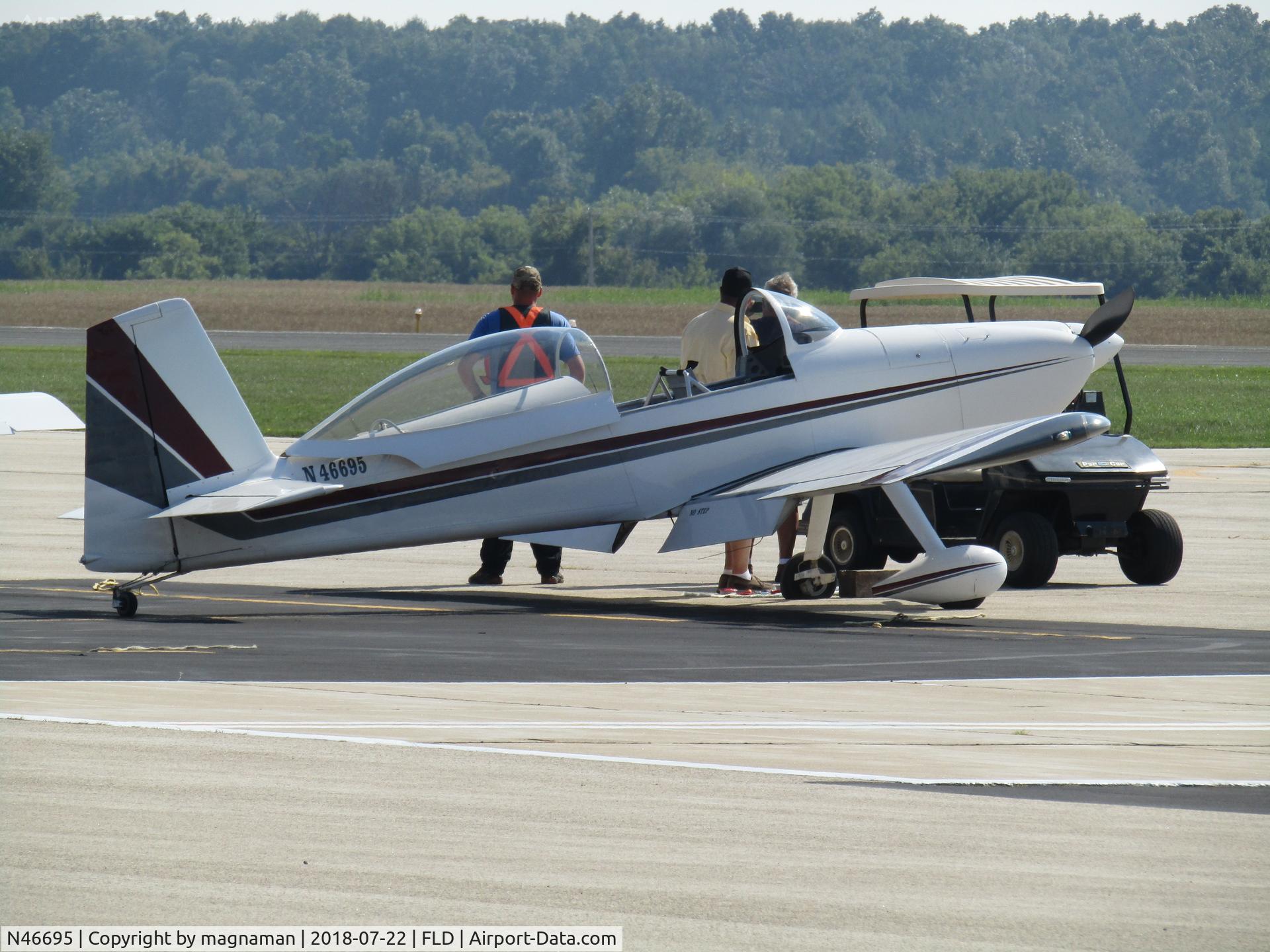 N46695, 2005 Vans RV-8 C/N 82104, at fld pre EAA 18