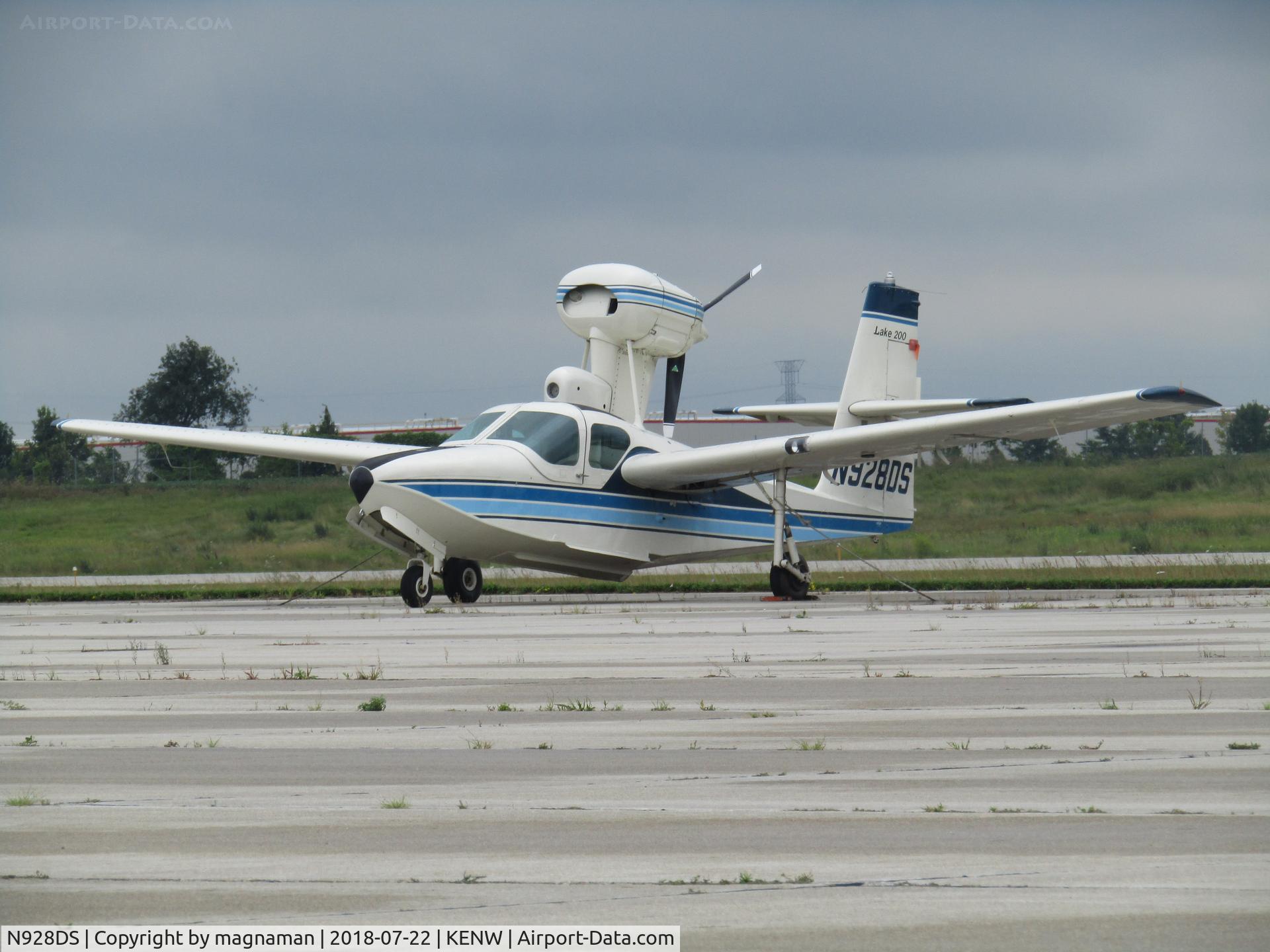 N928DS, 1973 Lake LA-4-200 Buccaneer C/N 573, first lake seen on this EAA trip of 2018