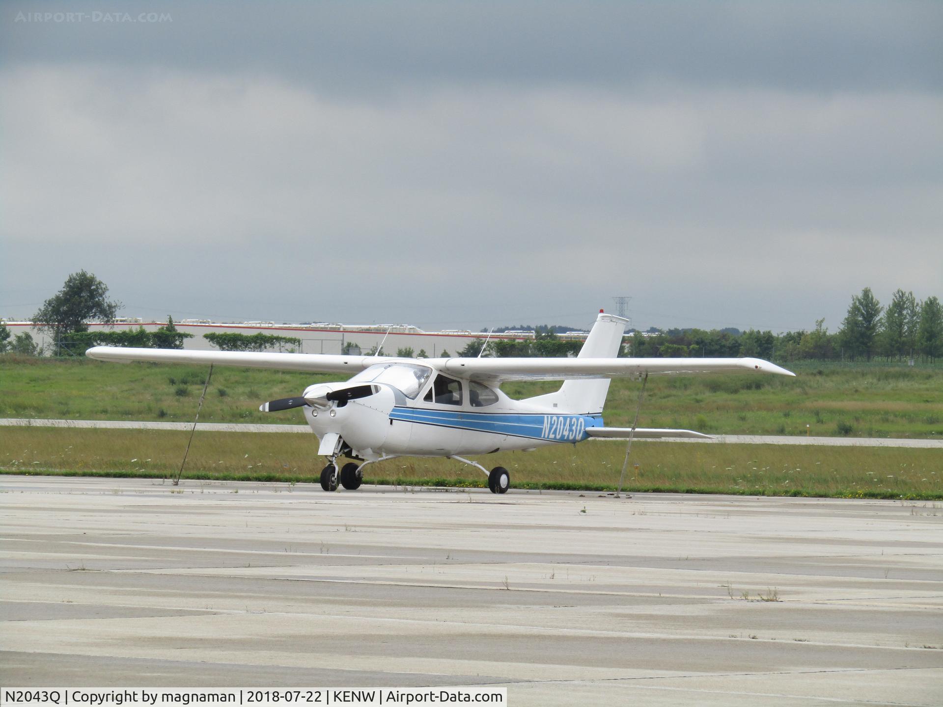 N2043Q, 1973 Cessna 177RG Cardinal C/N 177RG0443, on apron at Kenosha