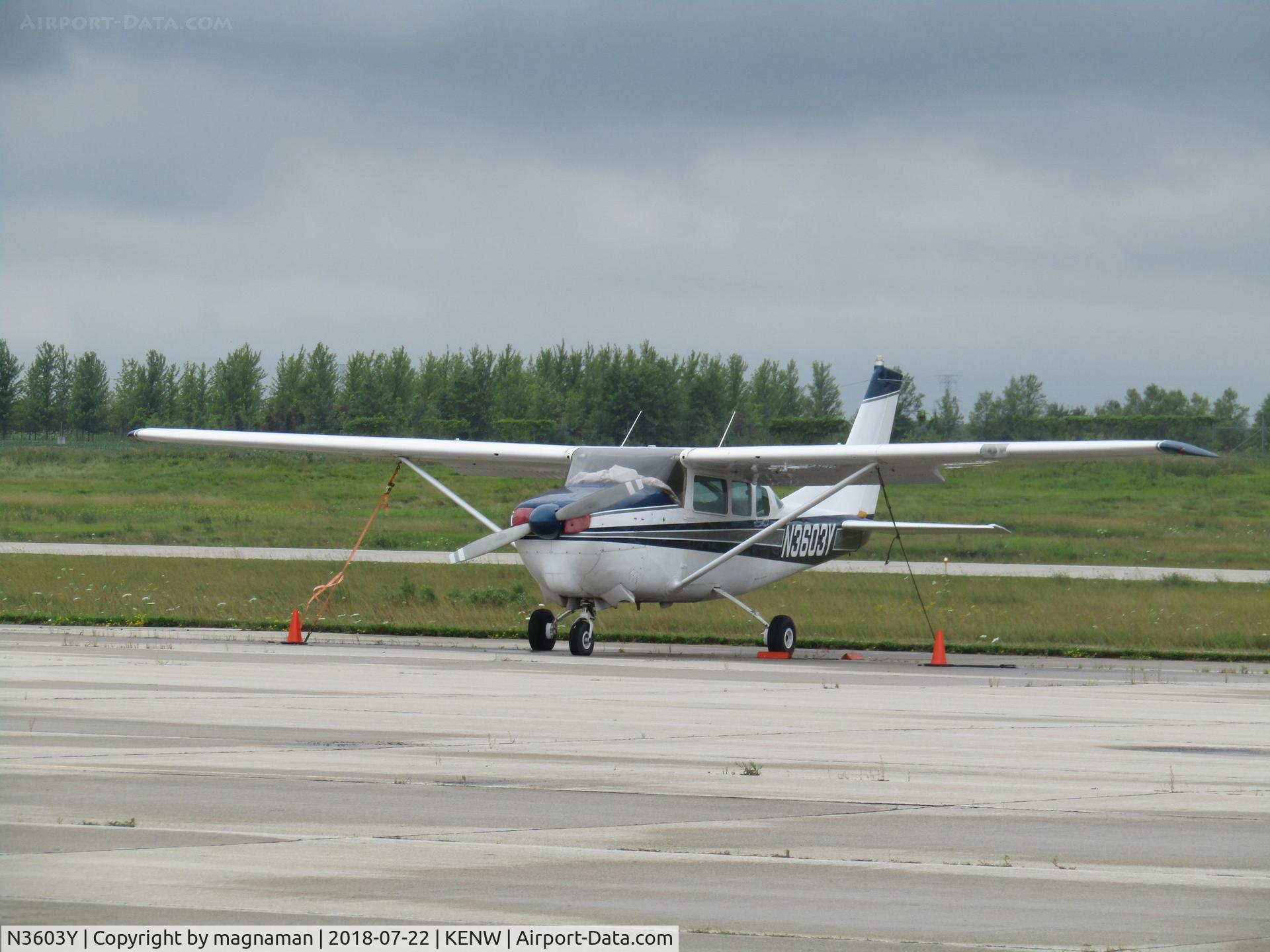 N3603Y, 1962 Cessna 210 C/N 21058103, oldie on apron