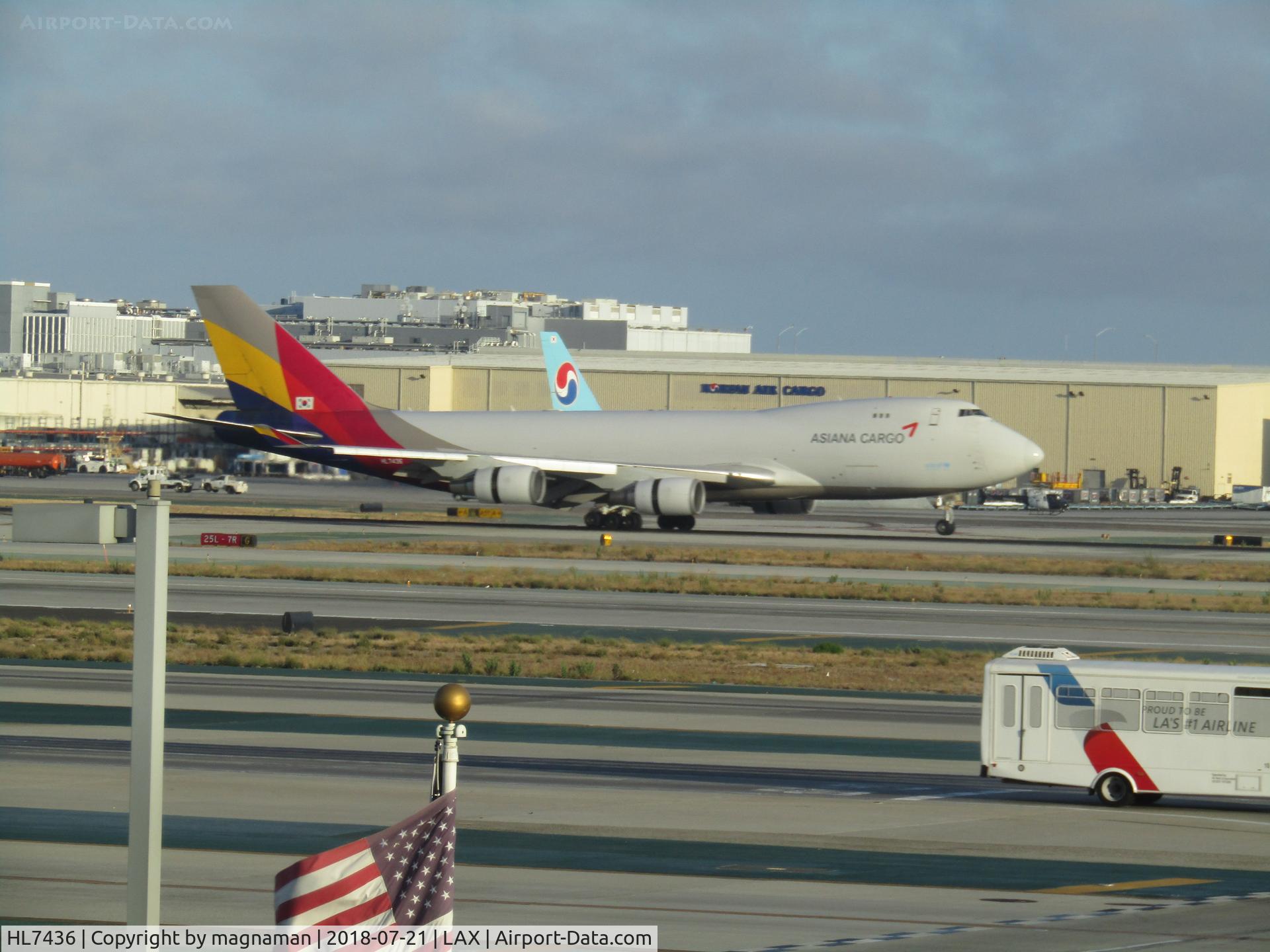 HL7436, 2002 Boeing 747-48EF (SCD) C/N 29170, touchdown at LA