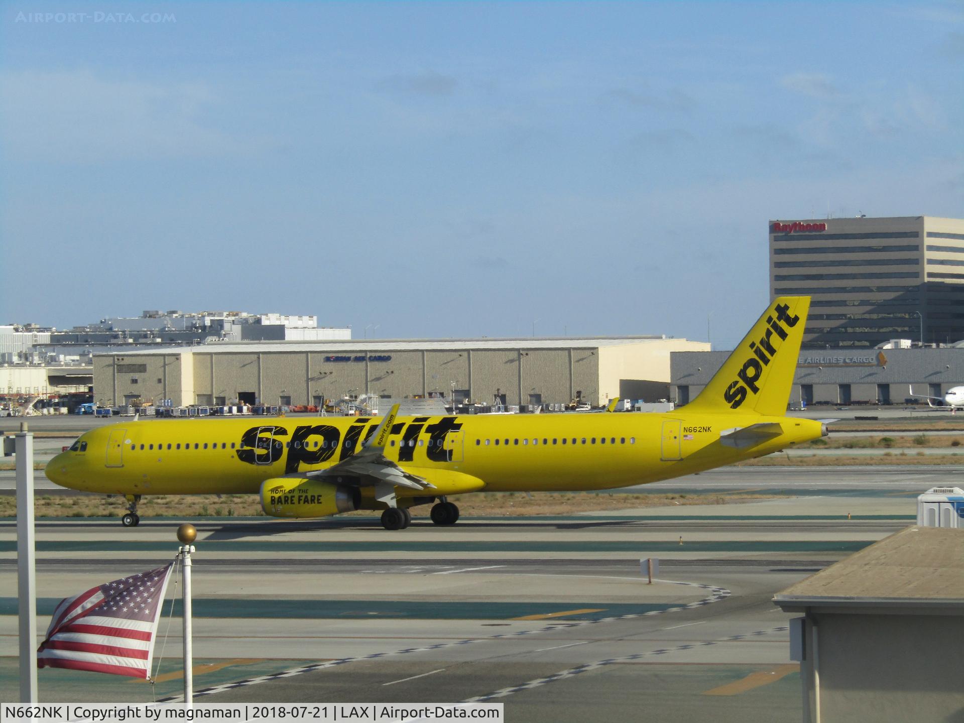 N662NK, 2015 Airbus A321-231 C/N 6897, taxying out - bright scheme!