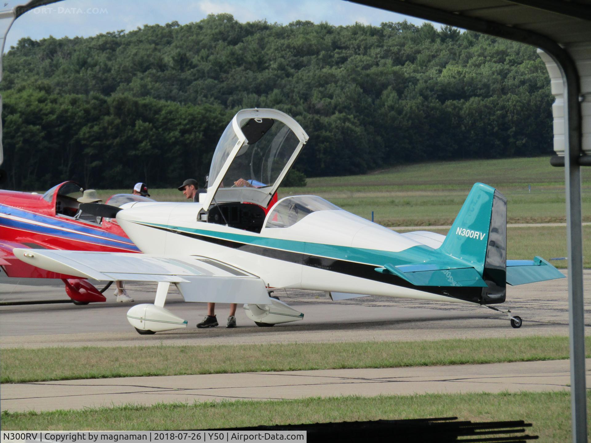 N300RV, 2003 Vans RV-6 C/N 24740, fuelling up to go
