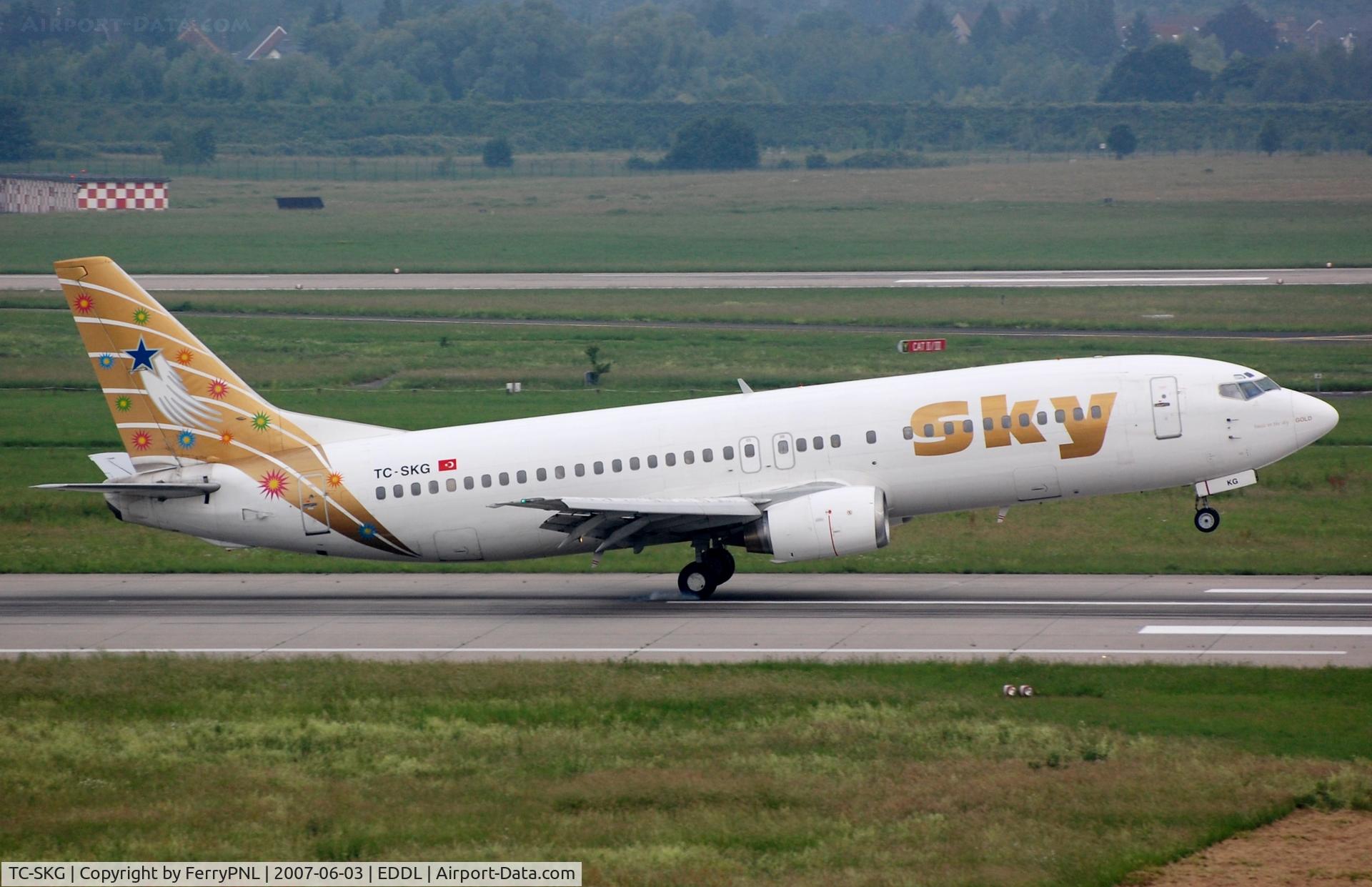 TC-SKG, 1991 Boeing 737-4Q8 C/N 25371, All Sky planes had a different color.