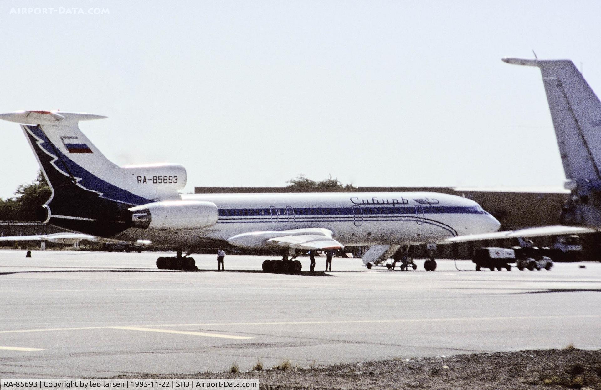 RA-85693, 1990 Tupolev Tu-154M C/N 90A866, SHJ Sharjah 22.11.1996