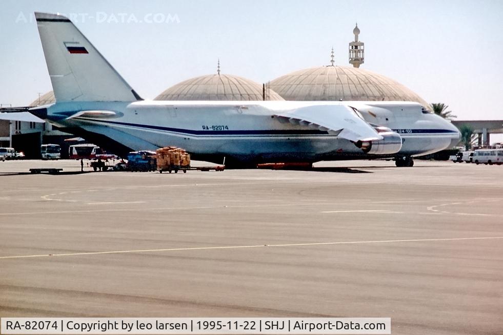 RA-82074, 1994 Antonov An-124-100 Ruslan C/N 9773051459142, SHJ Sharjah 22.11.1995