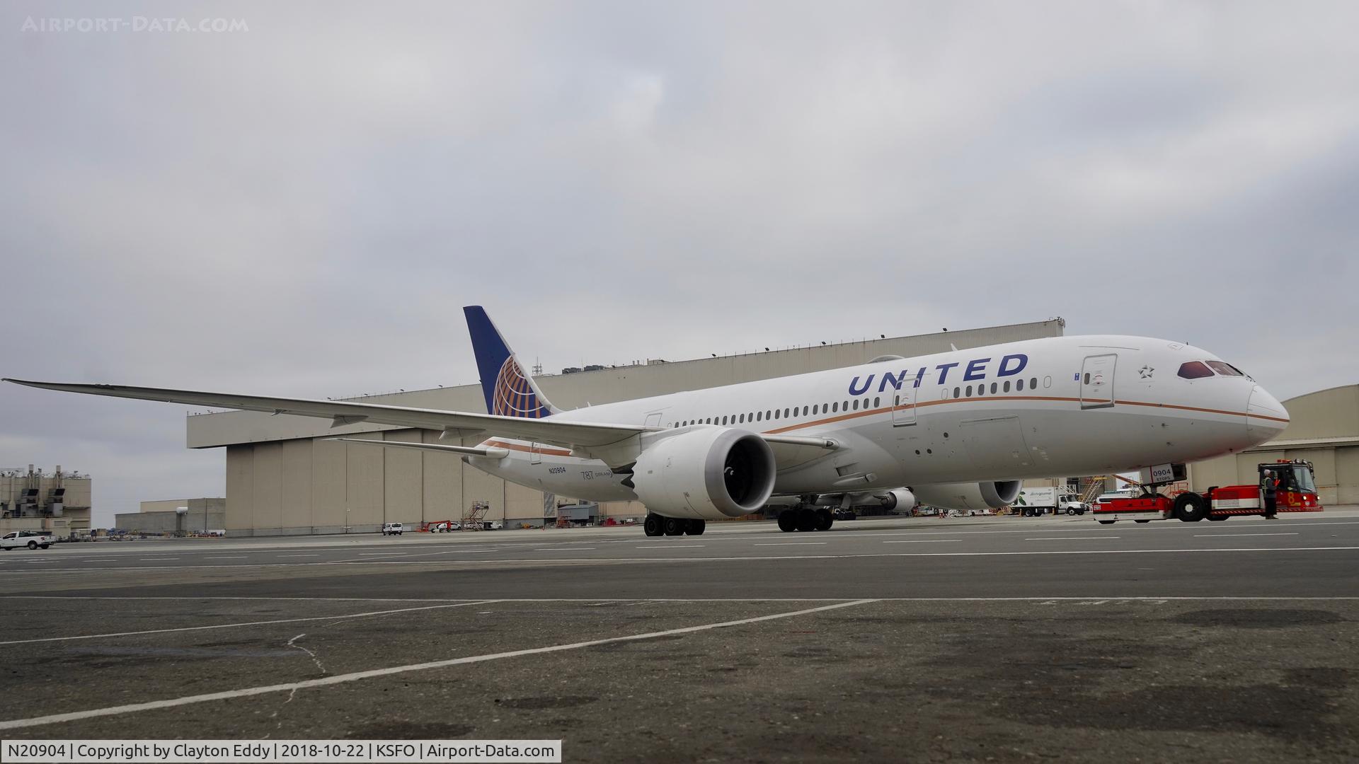 N20904, 2012 Boeing 787-8 Dreamliner C/N 34824, SFO 2018.